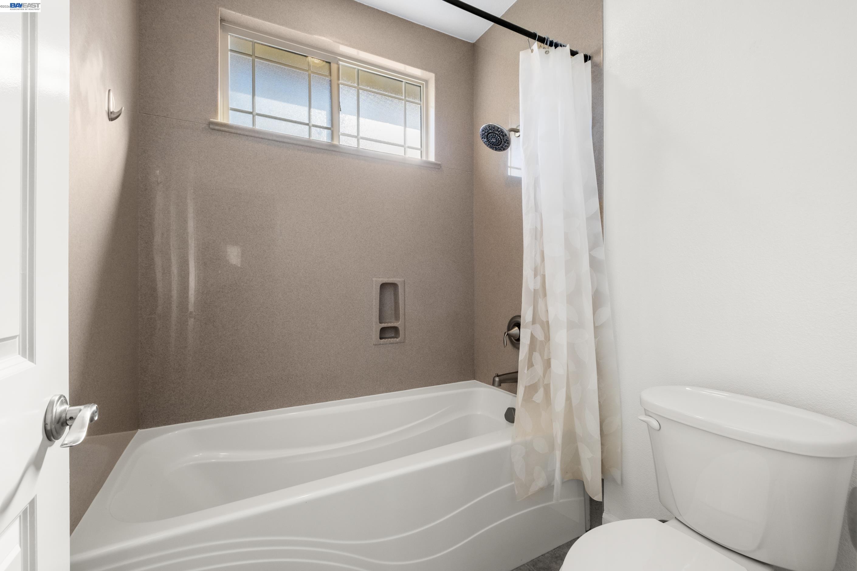 Photo #33: 41124126 Listing: Photo #33