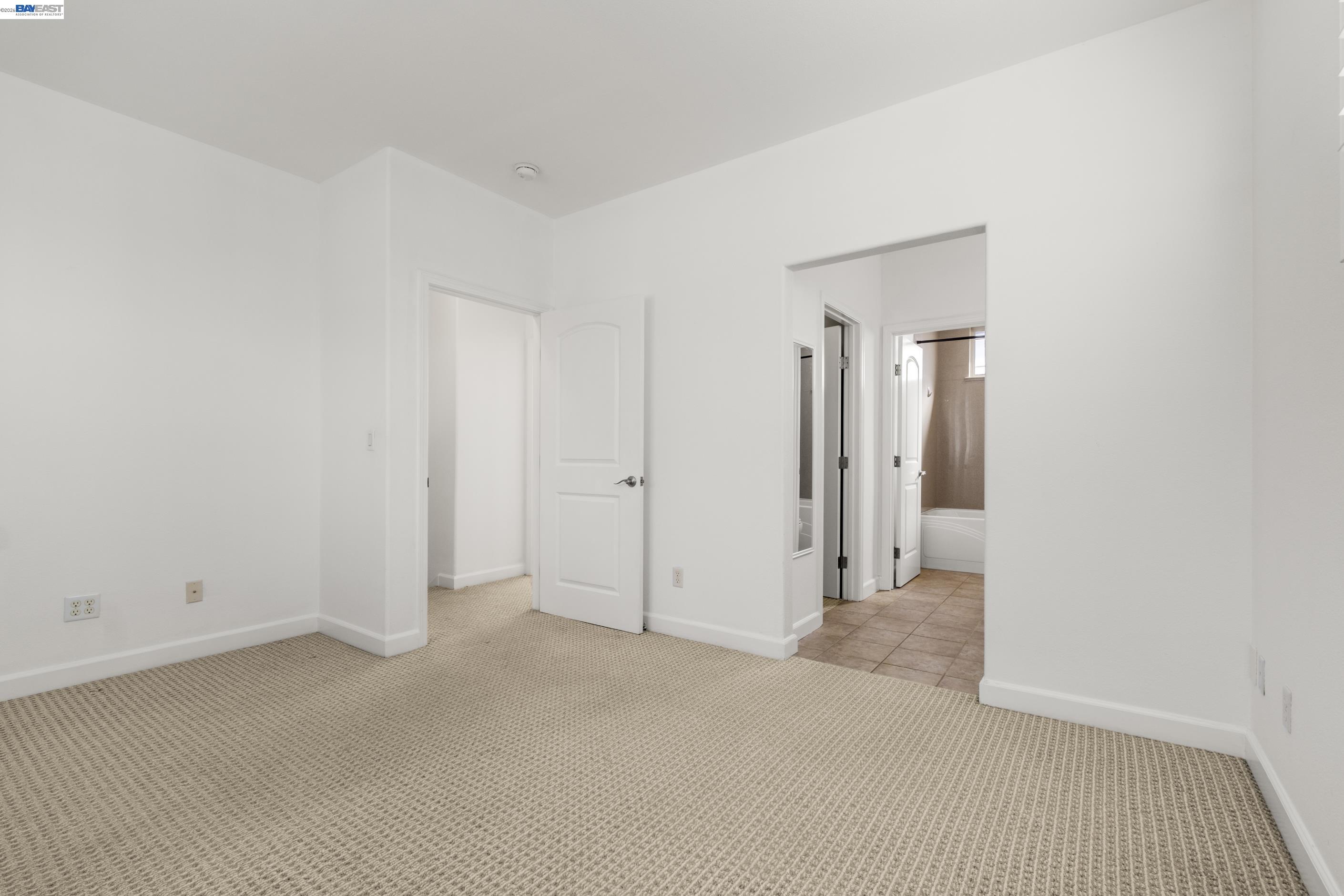 Photo #34: 41124126 Listing: Photo #34