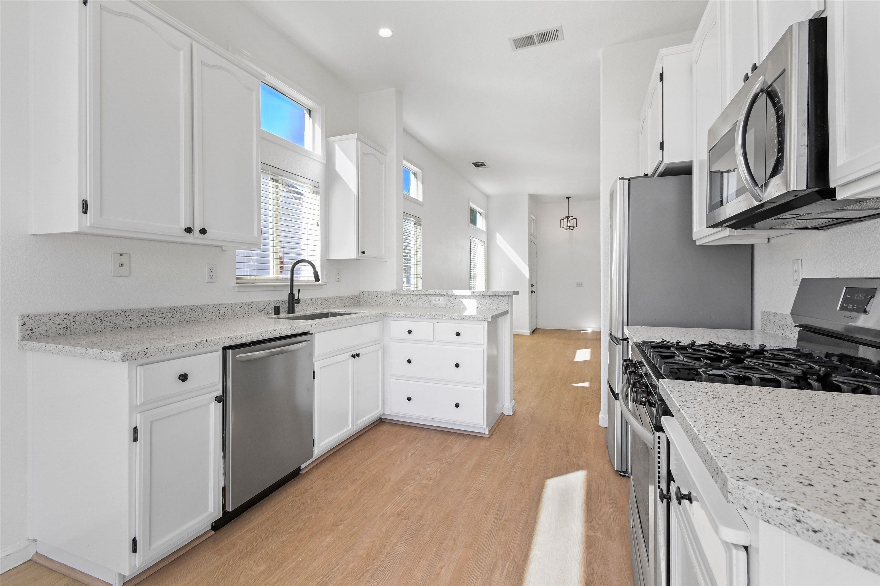 Detail Gallery Image 12 of 35 For 308 Upton Pyne Dr, Brentwood,  CA 94513 - 2 Beds | 2 Baths