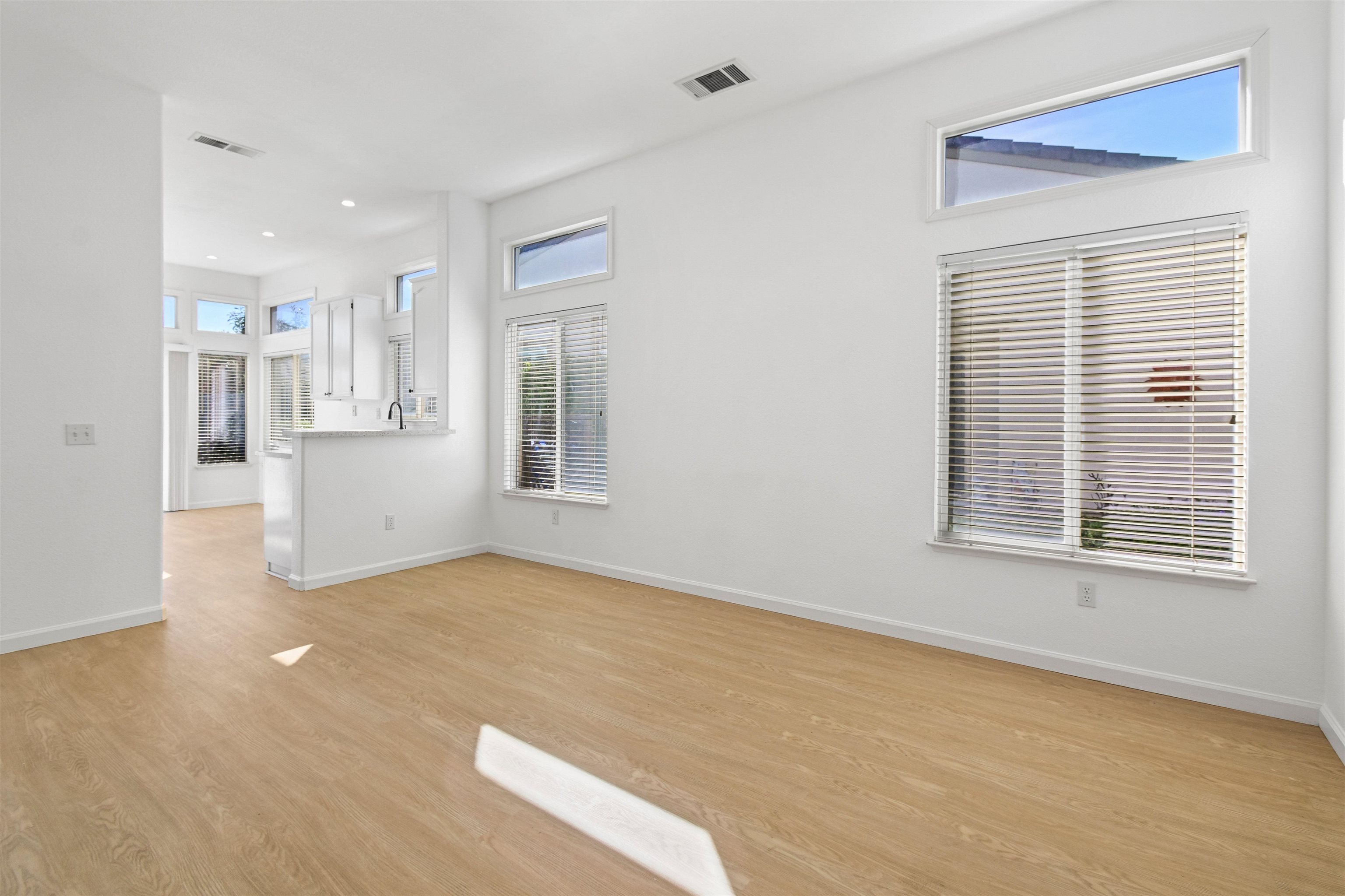 Detail Gallery Image 7 of 35 For 308 Upton Pyne Dr, Brentwood,  CA 94513 - 2 Beds | 2 Baths