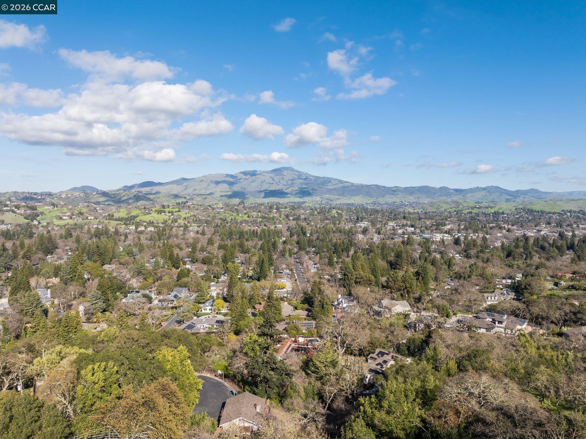 Detail Gallery Image 3 of 57 For 300 Oak View Ter, Danville,  CA 94526 - 4 Beds | 2/1 Baths
