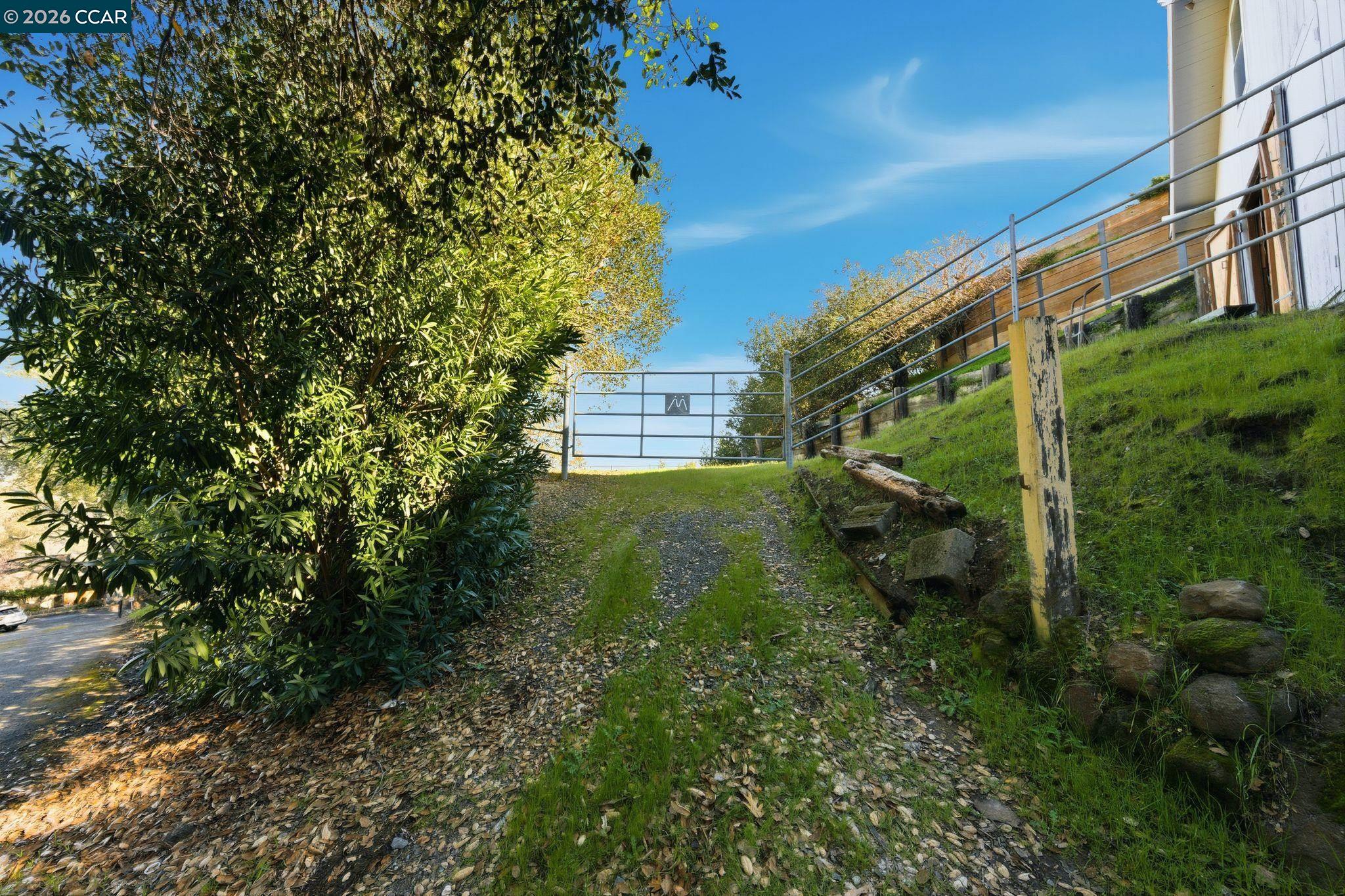 Detail Gallery Image 50 of 57 For 300 Oak View Ter, Danville,  CA 94526 - 4 Beds | 2/1 Baths