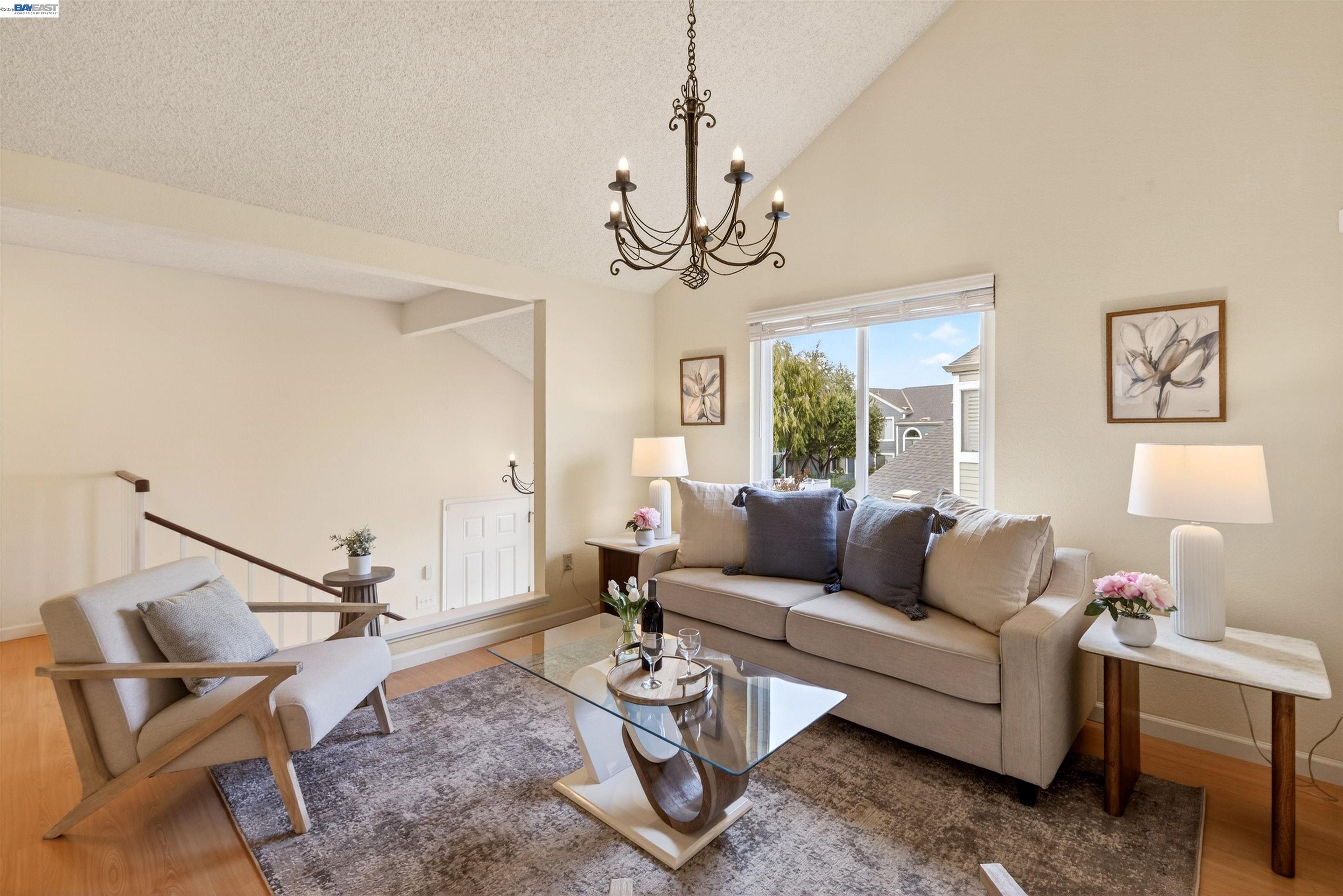 Detail Gallery Image 10 of 38 For 137 Parfait Ln, Alameda,  CA 94502 - 3 Beds | 2 Baths