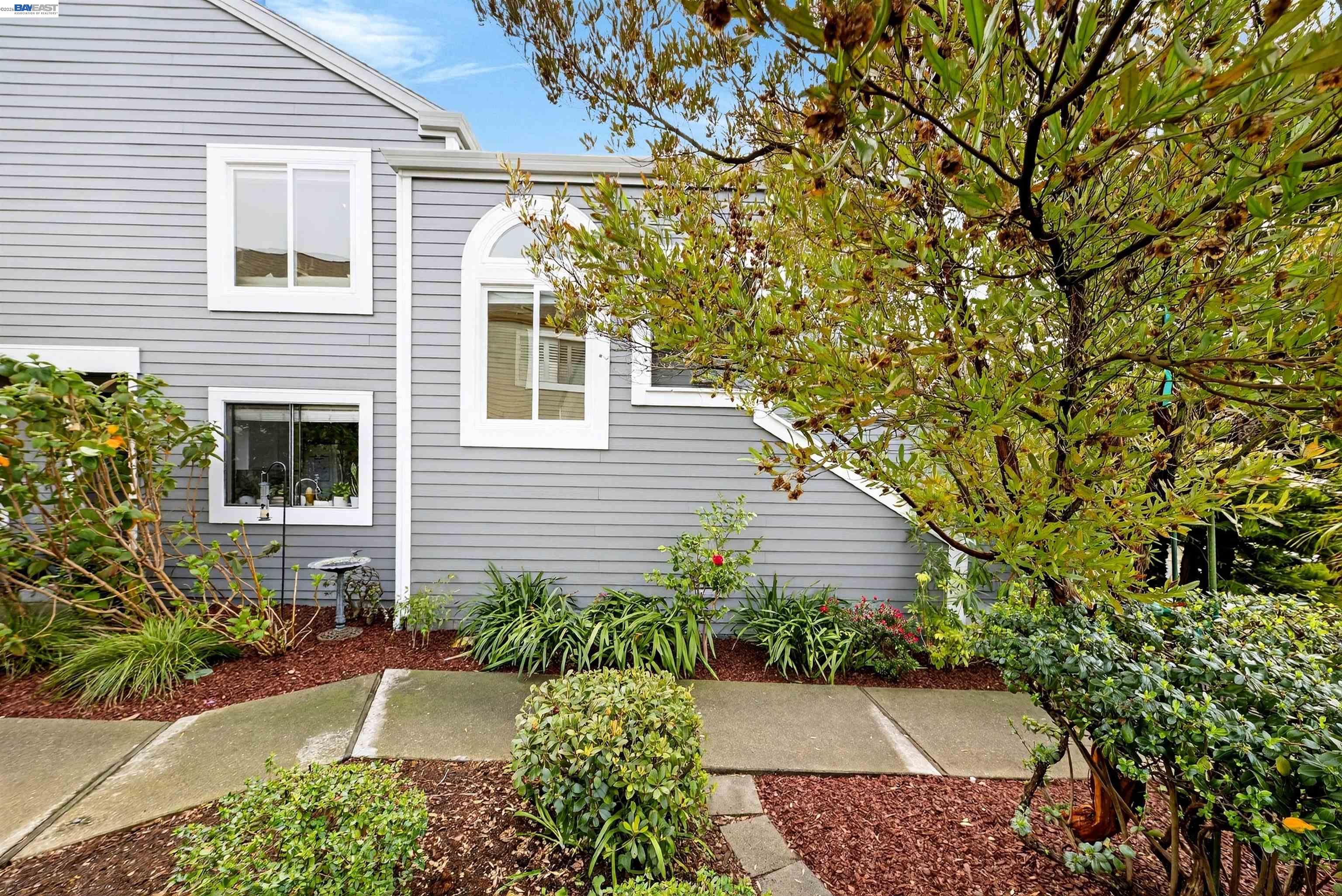 Photo #4: 41124132 Listing: Photo #4