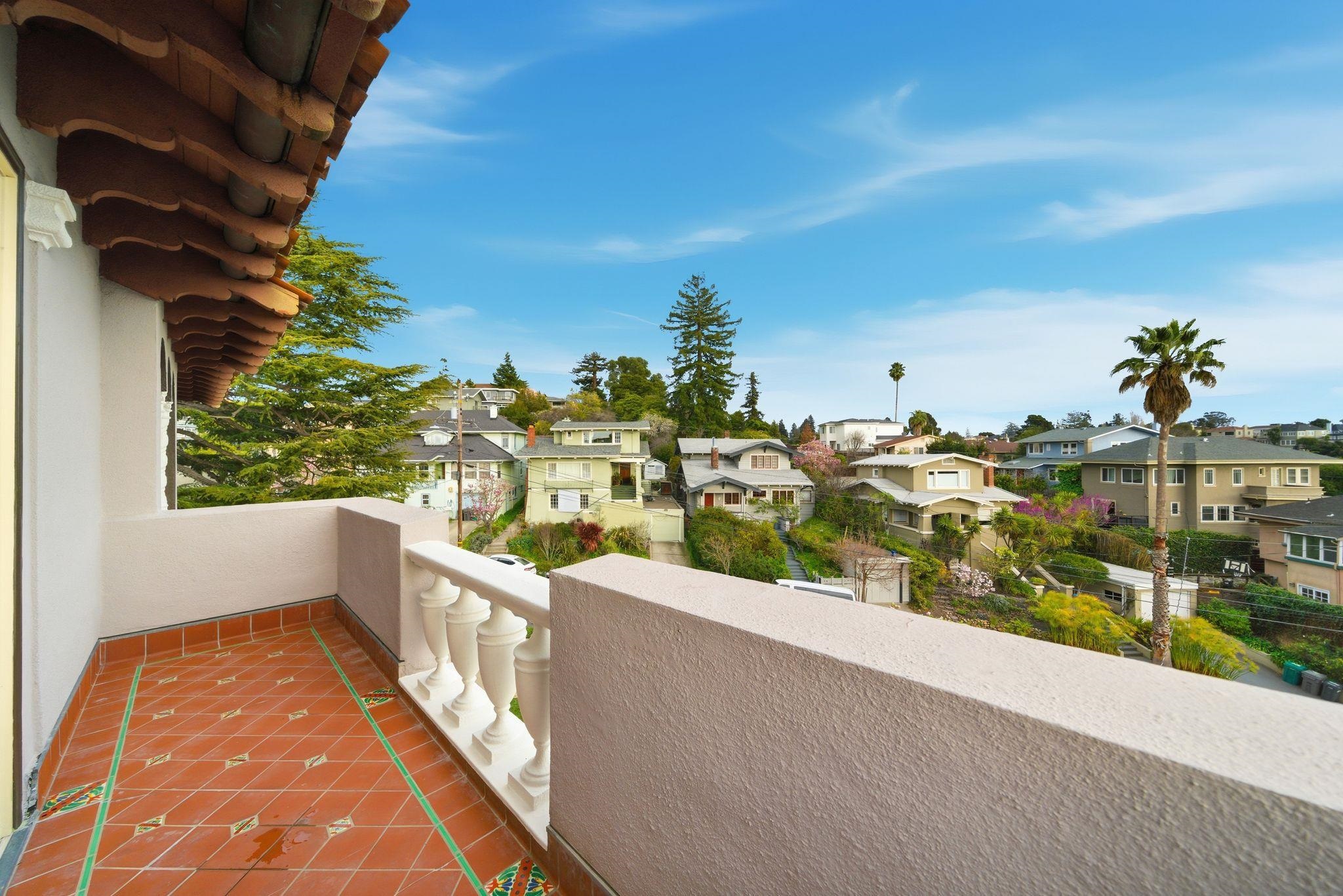 Detail Gallery Image 31 of 51 For 662 Calmar Ave., Oakland,  CA 94610 - 4 Beds | 2/1 Baths