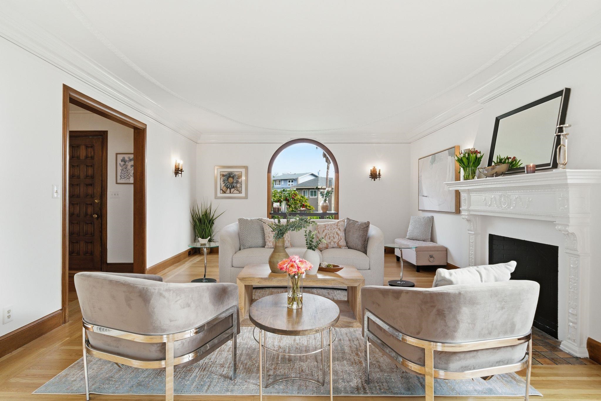 Detail Gallery Image 8 of 51 For 662 Calmar Ave., Oakland,  CA 94610 - 4 Beds | 2/1 Baths