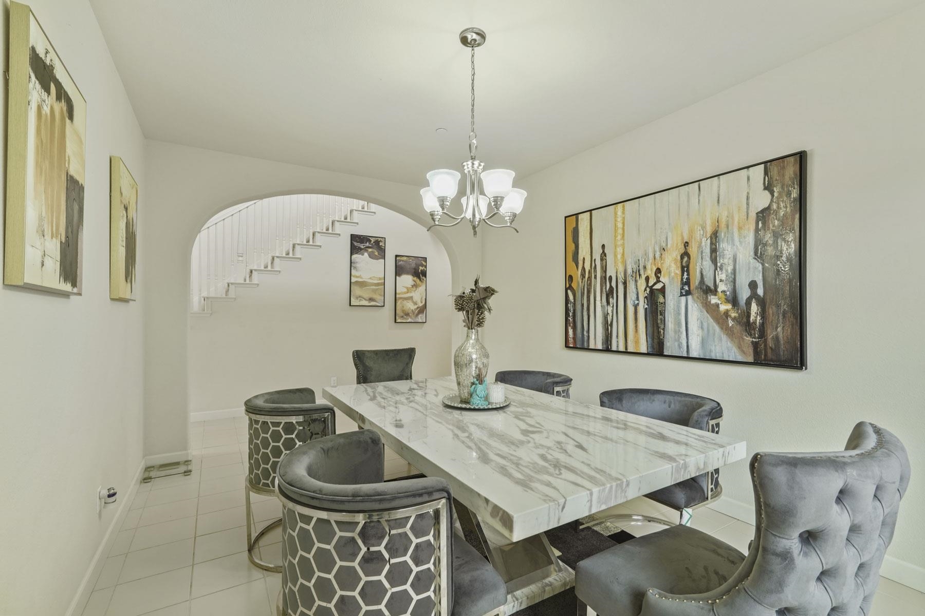 Detail Gallery Image 17 of 42 For 1140 Duomo Way, Manteca,  CA 95337 - 4 Beds | 3/1 Baths