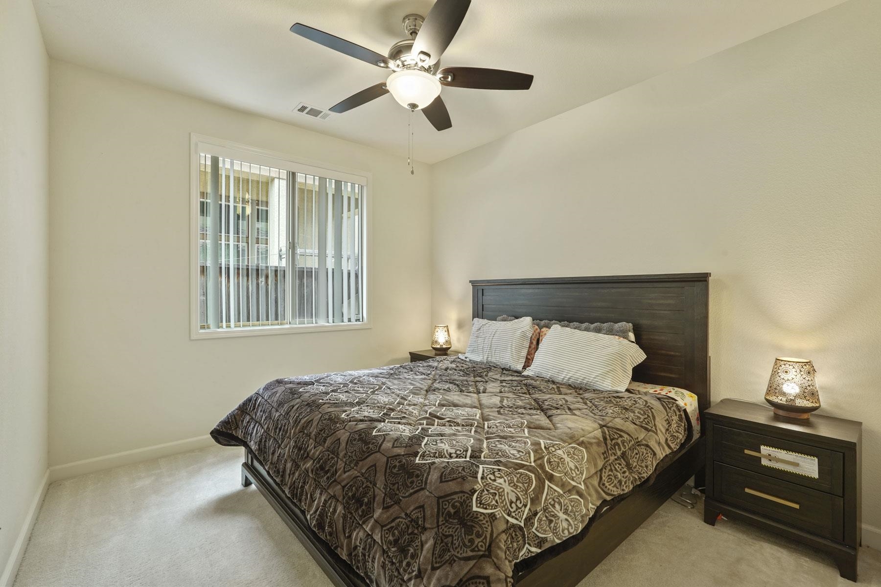 Detail Gallery Image 33 of 42 For 1140 Duomo Way, Manteca,  CA 95337 - 4 Beds | 3/1 Baths