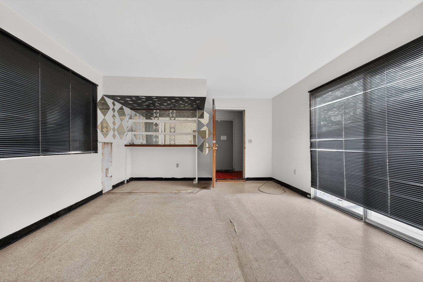 Detail Gallery Image 11 of 23 For 3400 Mirasol Ave, Oakland,  CA 94605 - 3 Beds | 2 Baths