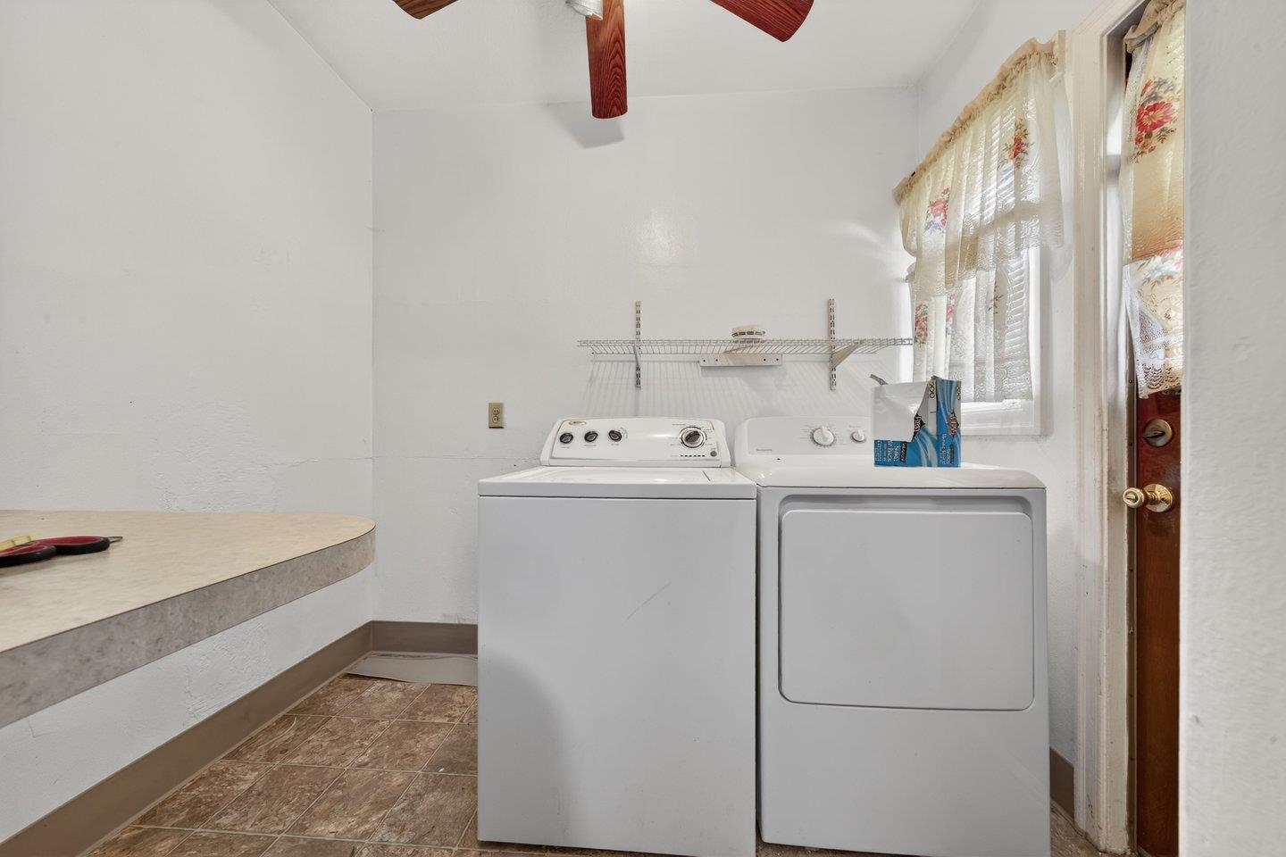 Detail Gallery Image 18 of 23 For 3400 Mirasol Ave, Oakland,  CA 94605 - 3 Beds | 2 Baths