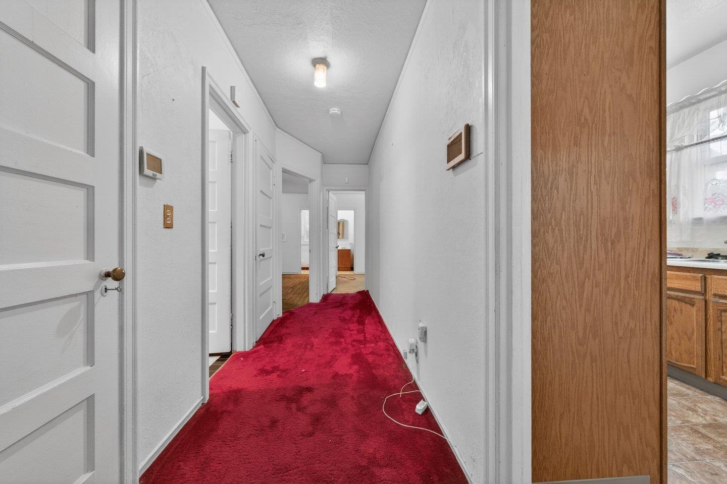 Detail Gallery Image 6 of 23 For 3400 Mirasol Ave, Oakland,  CA 94605 - 3 Beds | 2 Baths