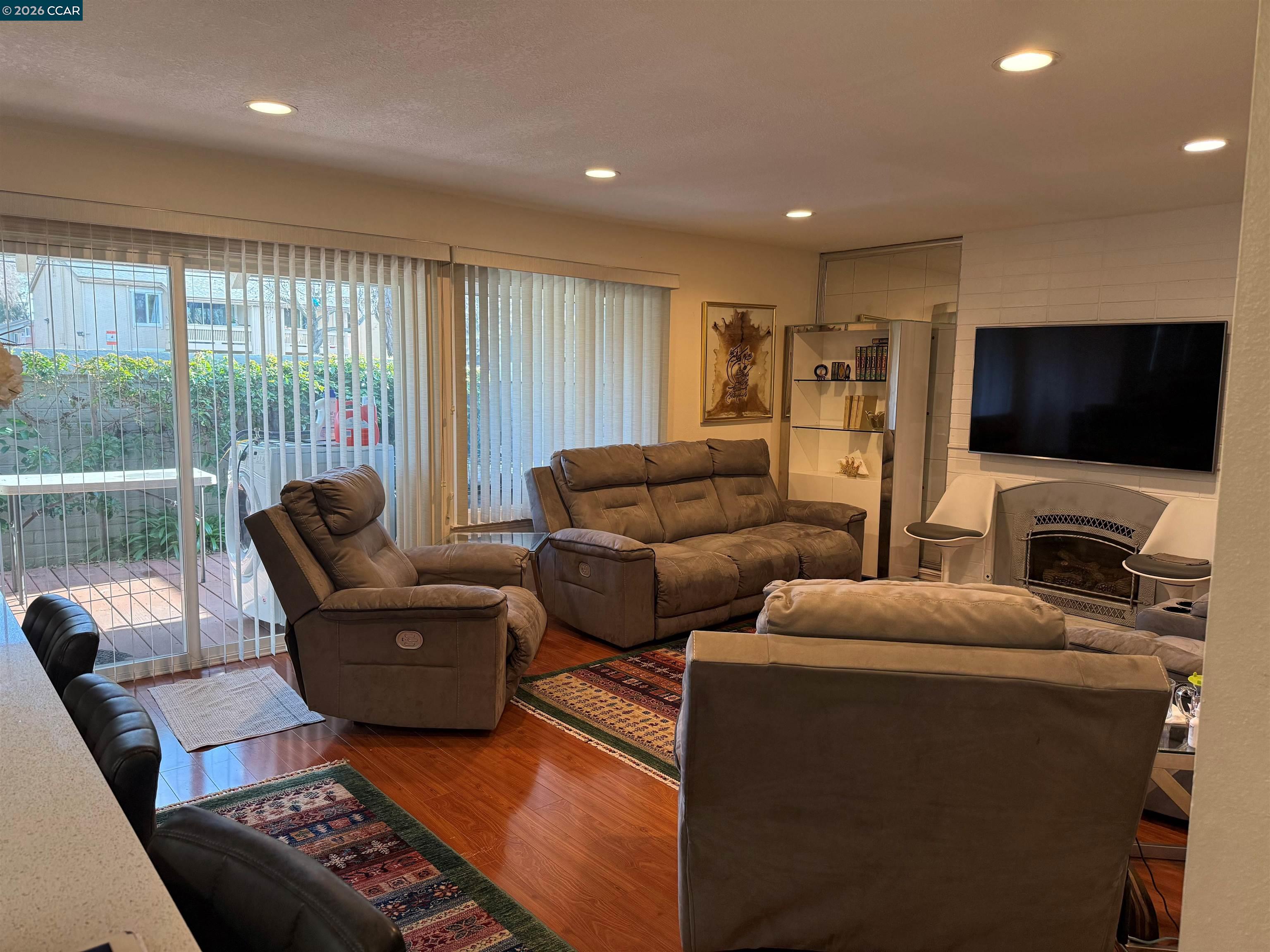 Photo #6: 41124137 Listing: Photo #6