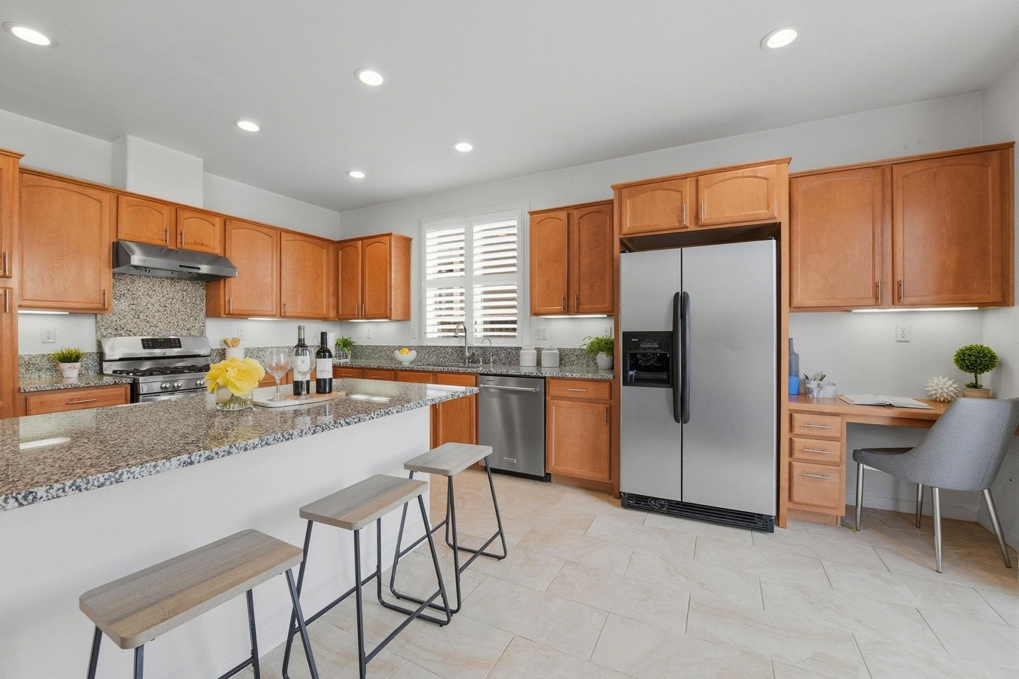 Detail Gallery Image 14 of 60 For 2883 Seadrift, Hayward,  CA 94545 - 5 Beds | 3 Baths