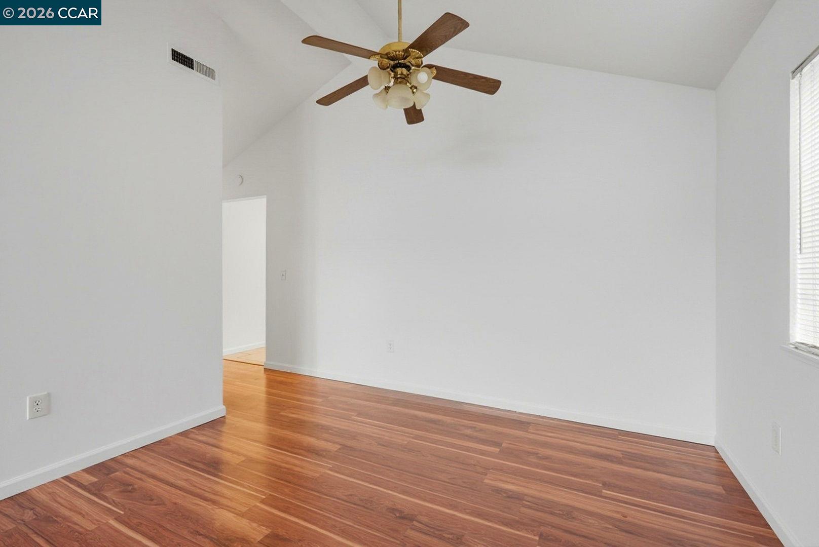 Detail Gallery Image 12 of 45 For 8314 New York Dr, Stockton,  CA 95210 - 2 Beds | 2 Baths