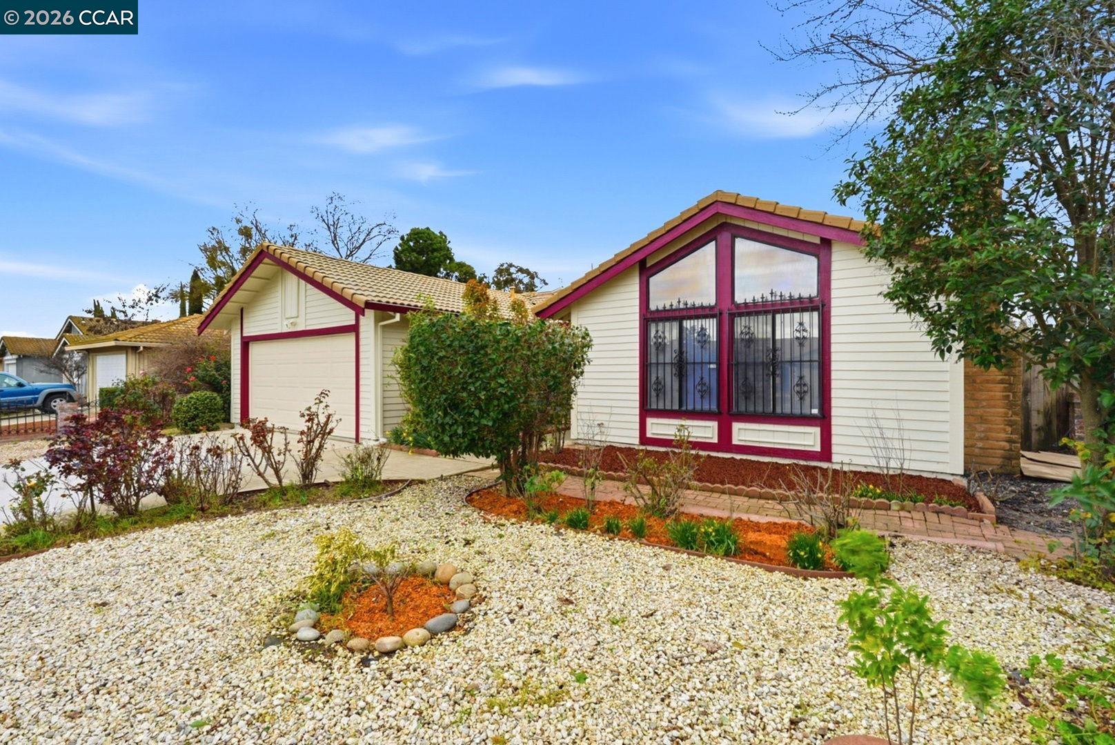 Detail Gallery Image 3 of 45 For 8314 New York Dr, Stockton,  CA 95210 - 2 Beds | 2 Baths