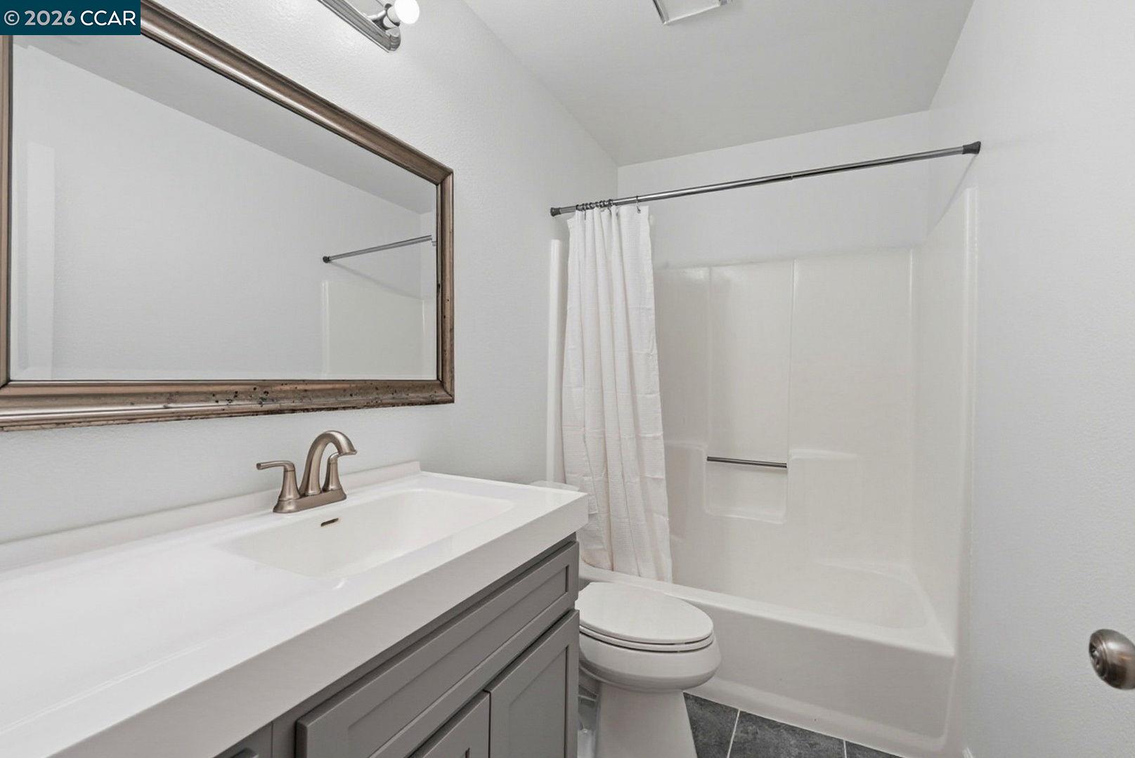 Detail Gallery Image 33 of 45 For 8314 New York Dr, Stockton,  CA 95210 - 2 Beds | 2 Baths