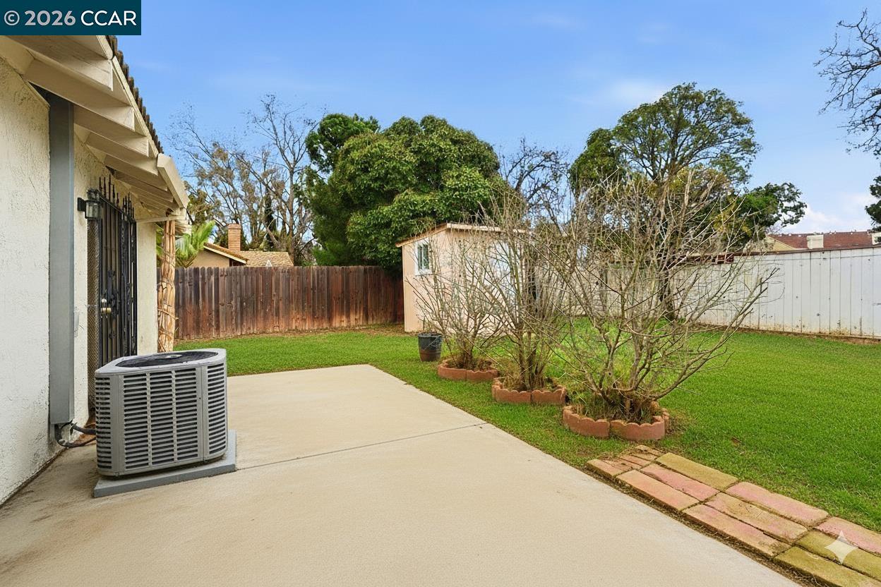 Detail Gallery Image 36 of 45 For 8314 New York Dr, Stockton,  CA 95210 - 2 Beds | 2 Baths