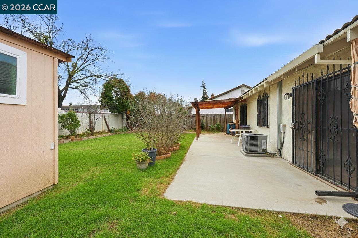 Detail Gallery Image 40 of 45 For 8314 New York Dr, Stockton,  CA 95210 - 2 Beds | 2 Baths