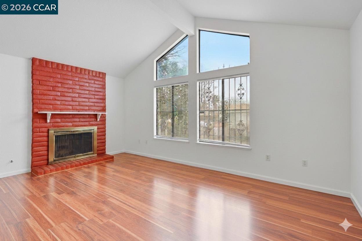 Detail Gallery Image 6 of 45 For 8314 New York Dr, Stockton,  CA 95210 - 2 Beds | 2 Baths