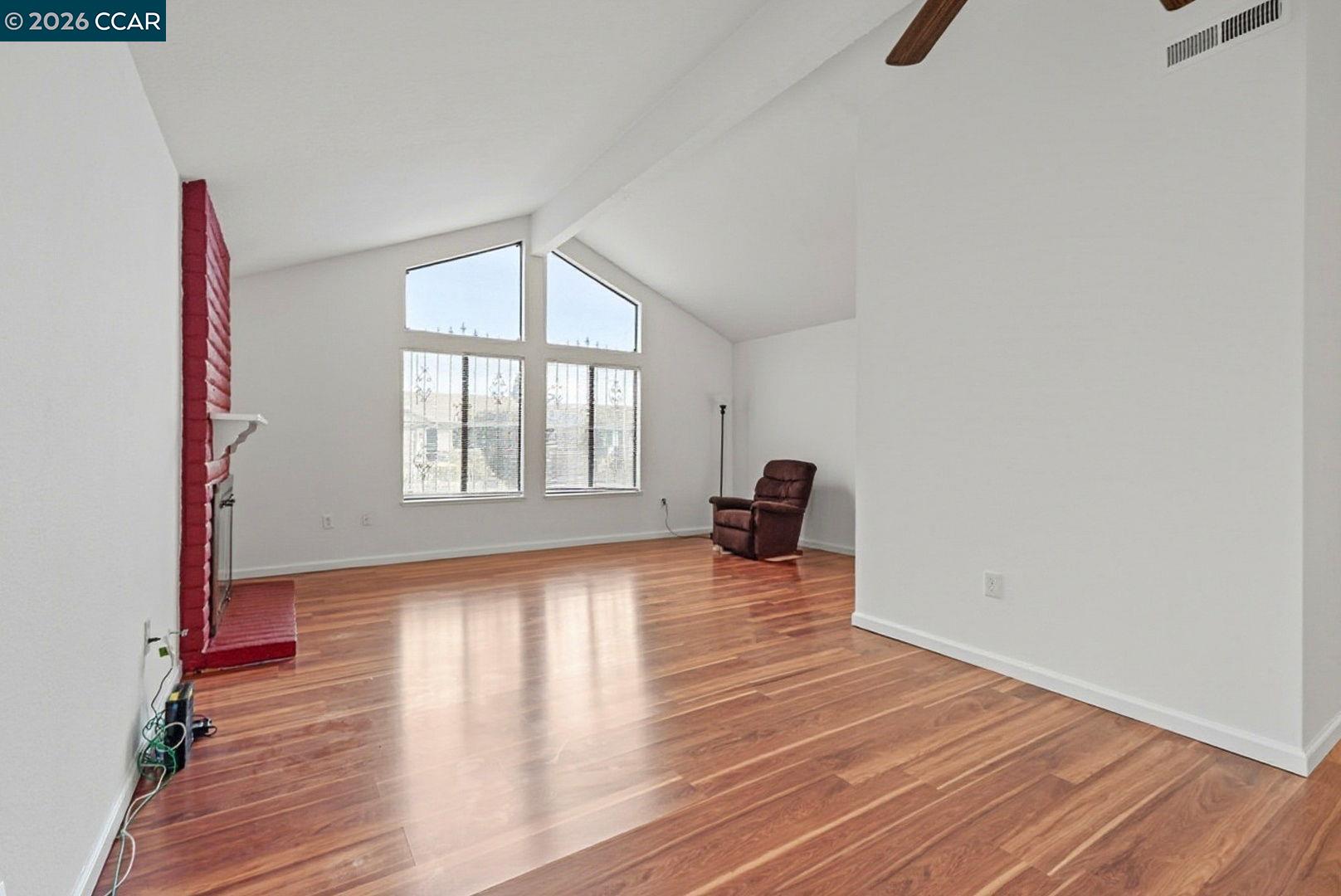 Detail Gallery Image 10 of 45 For 8314 New York Dr, Stockton,  CA 95210 - 2 Beds | 2 Baths