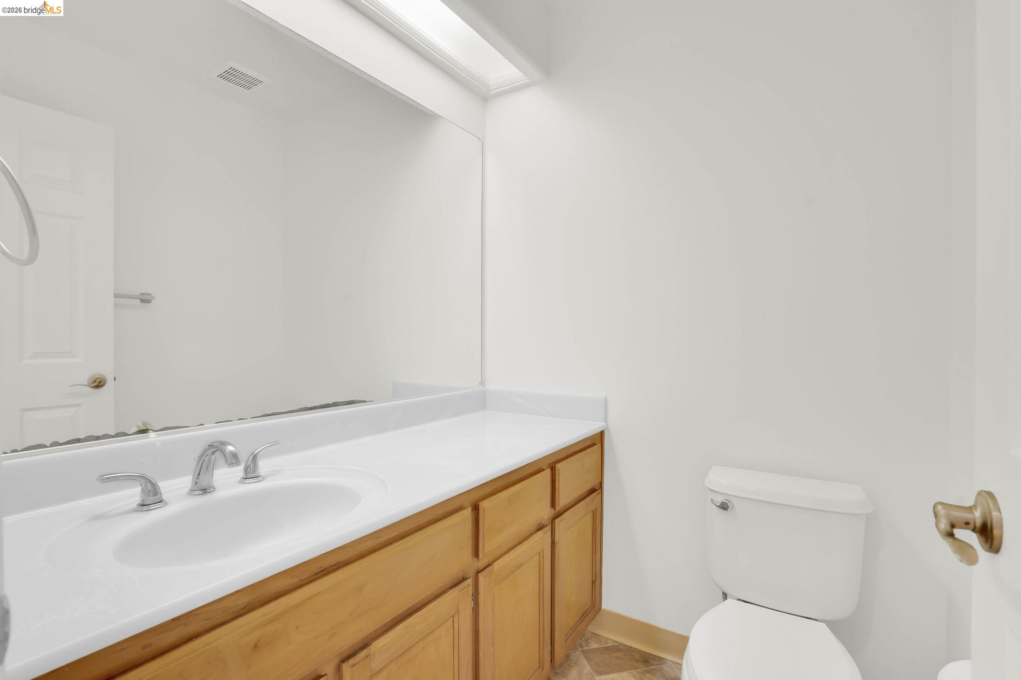 Detail Gallery Image 11 of 44 For 3684 Wyndham Drive, Fremont,  CA 94536-9999 - 3 Beds | 2/1 Baths