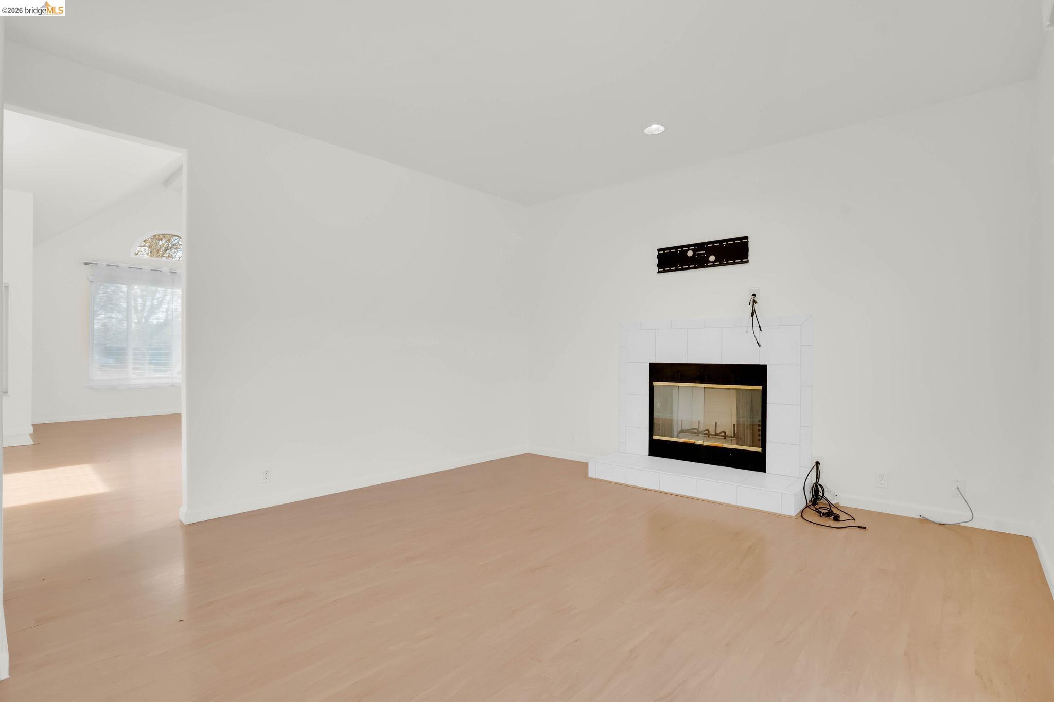 Detail Gallery Image 15 of 44 For 3684 Wyndham Drive, Fremont,  CA 94536-9999 - 3 Beds | 2/1 Baths