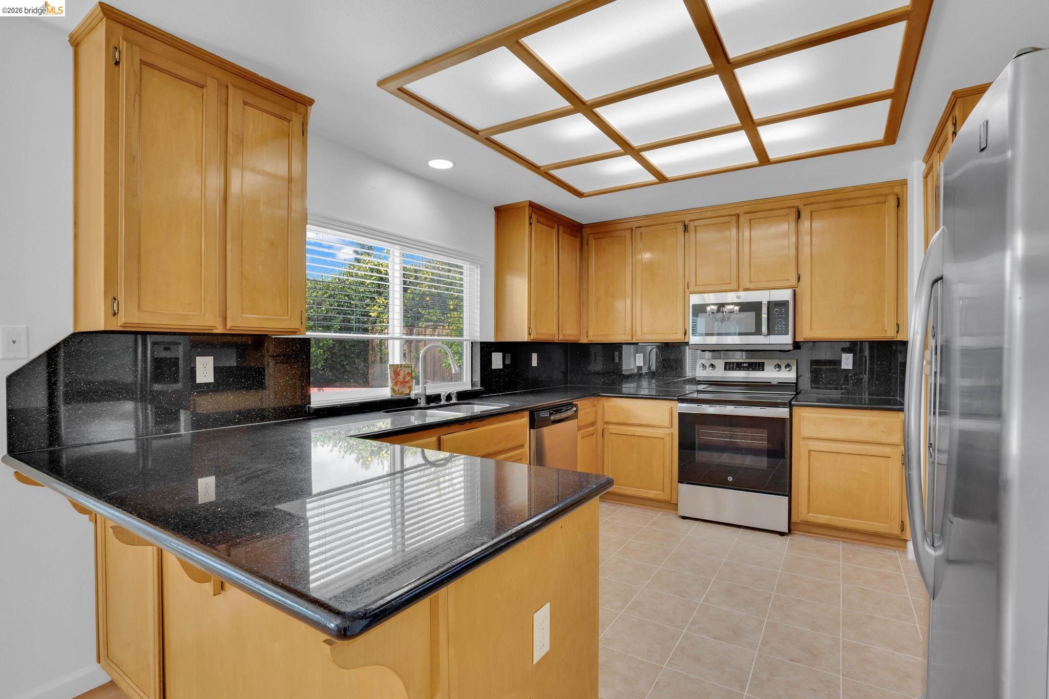 Detail Gallery Image 18 of 44 For 3684 Wyndham Drive, Fremont,  CA 94536-9999 - 3 Beds | 2/1 Baths