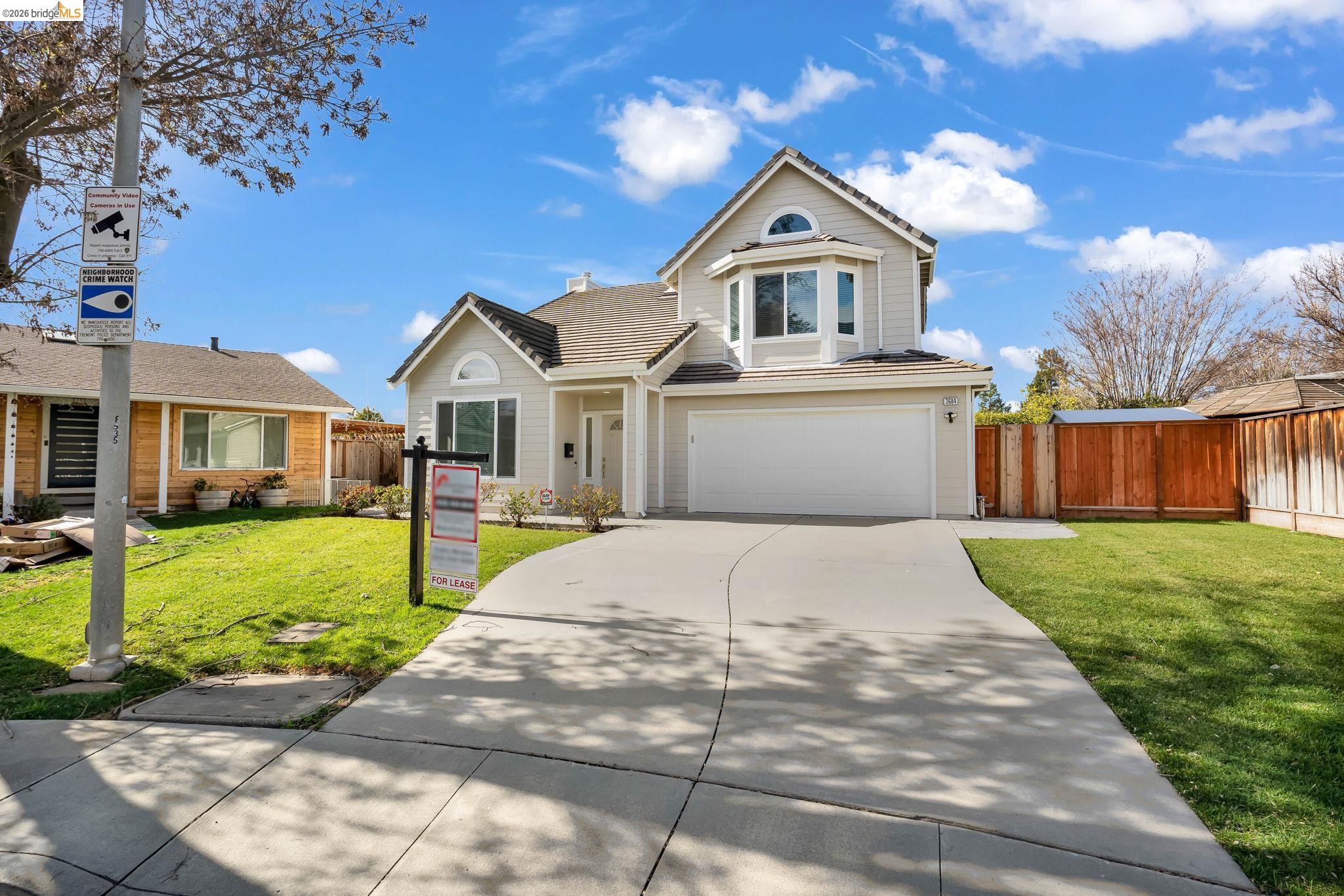 Detail Gallery Image 3 of 44 For 3684 Wyndham Drive, Fremont,  CA 94536-9999 - 3 Beds | 2/1 Baths