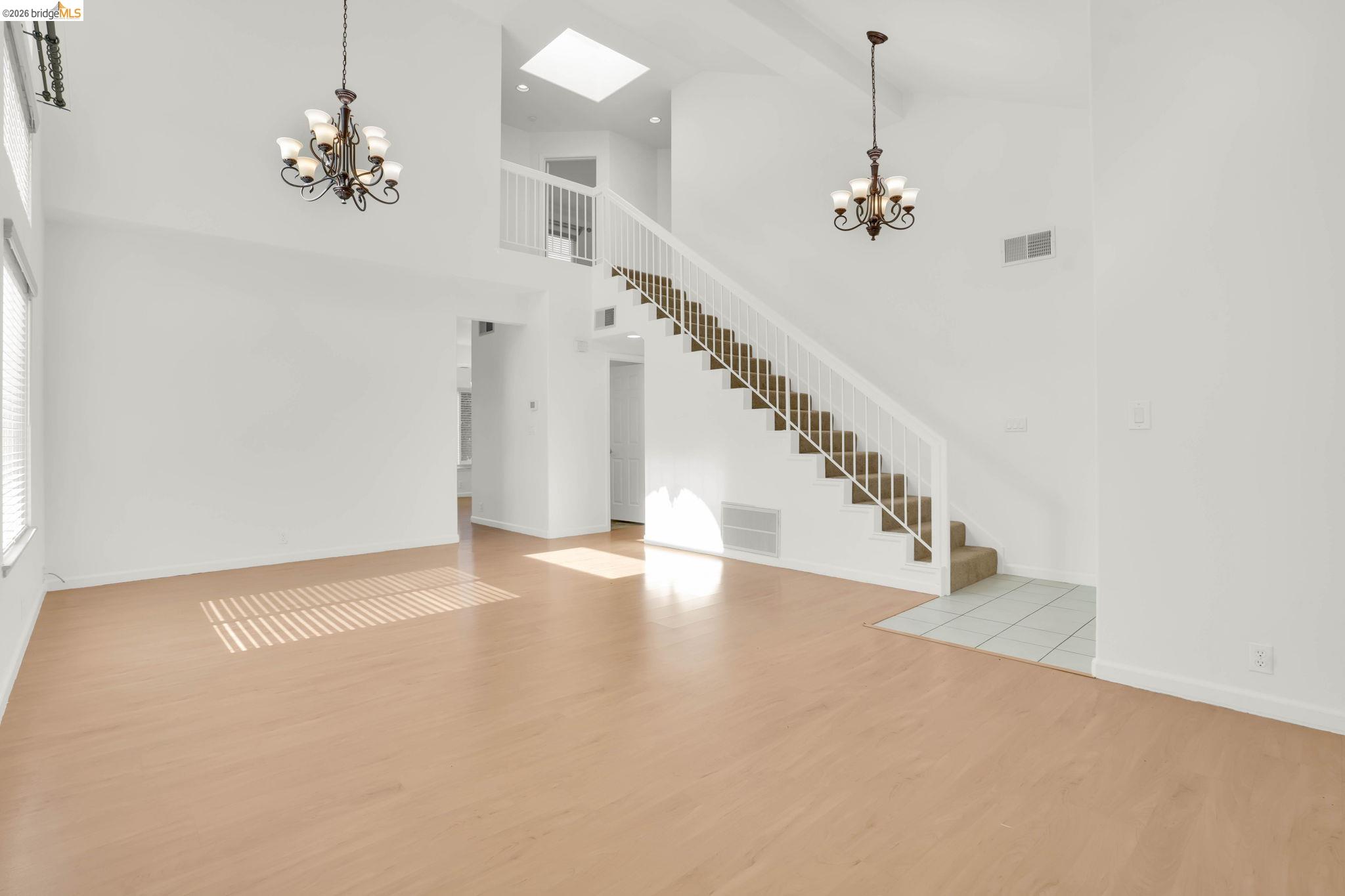 Detail Gallery Image 8 of 44 For 3684 Wyndham Drive, Fremont,  CA 94536-9999 - 3 Beds | 2/1 Baths