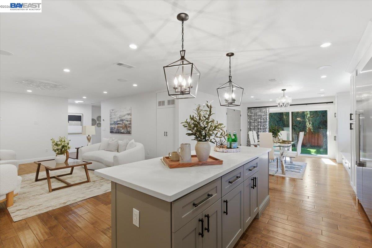 Detail Gallery Image 22 of 43 For 706 Wisteria Dr, Fremont,  CA 94539 - 4 Beds | 2/1 Baths