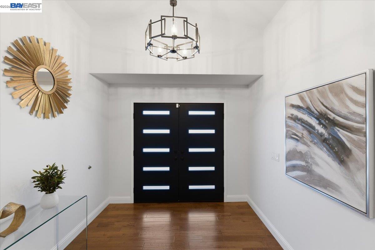 Detail Gallery Image 9 of 43 For 706 Wisteria Dr, Fremont,  CA 94539 - 4 Beds | 2/1 Baths