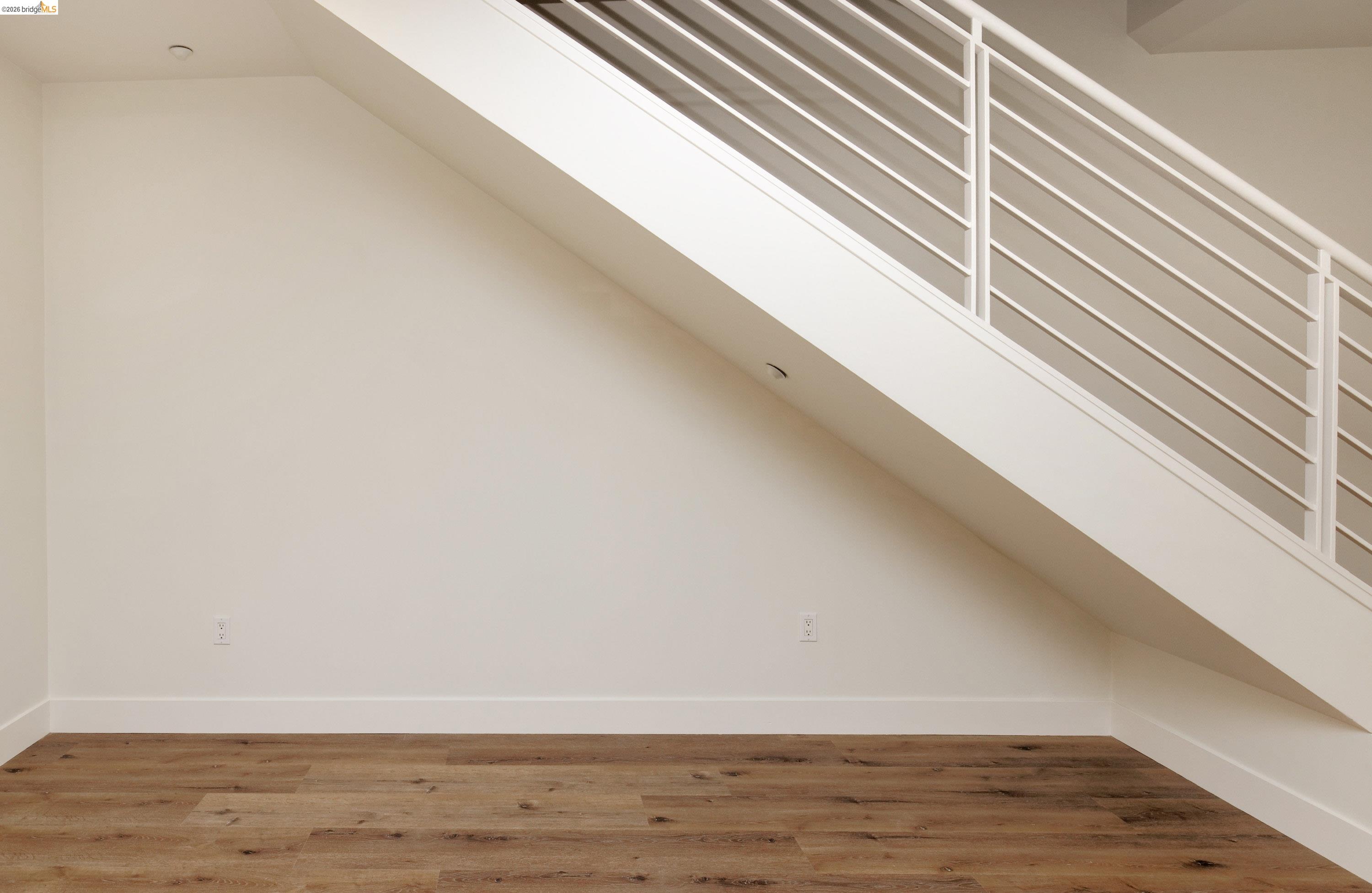 Detail Gallery Image 19 of 42 For 1565 32nd Street #4,  Oakland,  CA 94608 - 3 Beds | 3 Baths