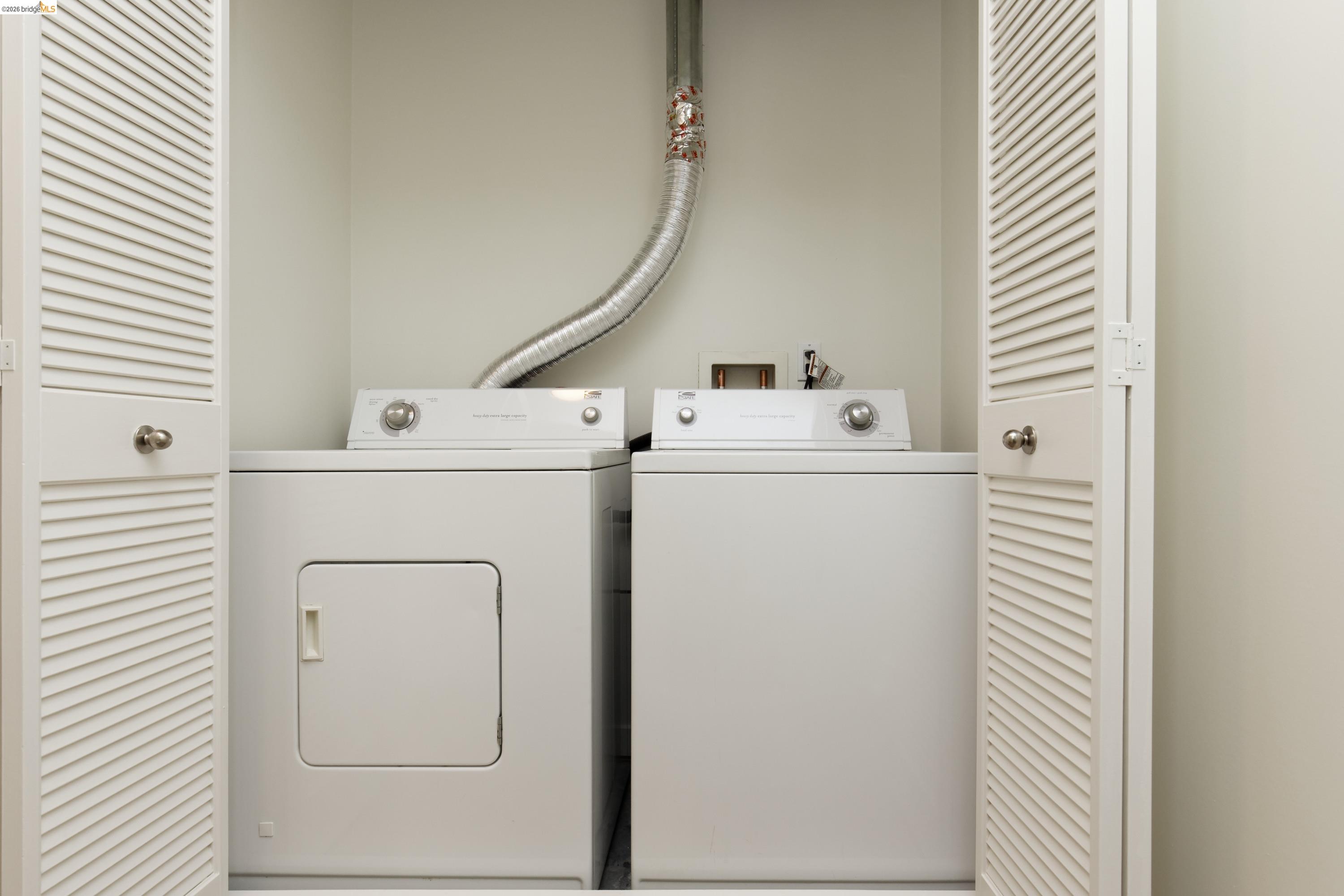 Detail Gallery Image 32 of 42 For 1565 32nd Street #4,  Oakland,  CA 94608 - 3 Beds | 3 Baths