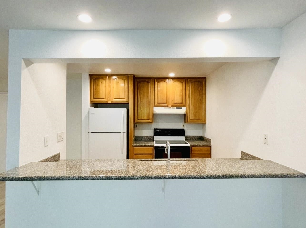 Photo #4: 41124147 Listing: Photo #4