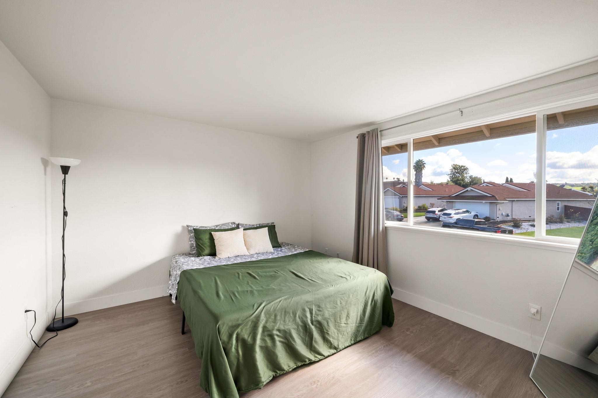 Detail Gallery Image 22 of 29 For 882 Coral Ridge Cir, Rodeo,  CA 94572 - 4 Beds | 2/1 Baths