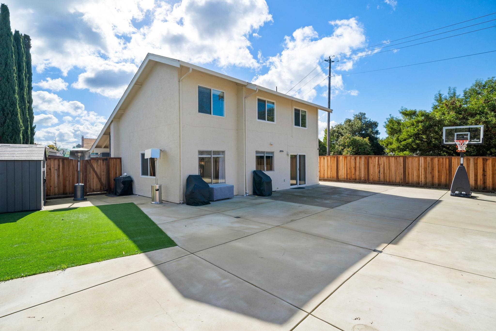 Detail Gallery Image 25 of 29 For 882 Coral Ridge Cir, Rodeo,  CA 94572 - 4 Beds | 2/1 Baths