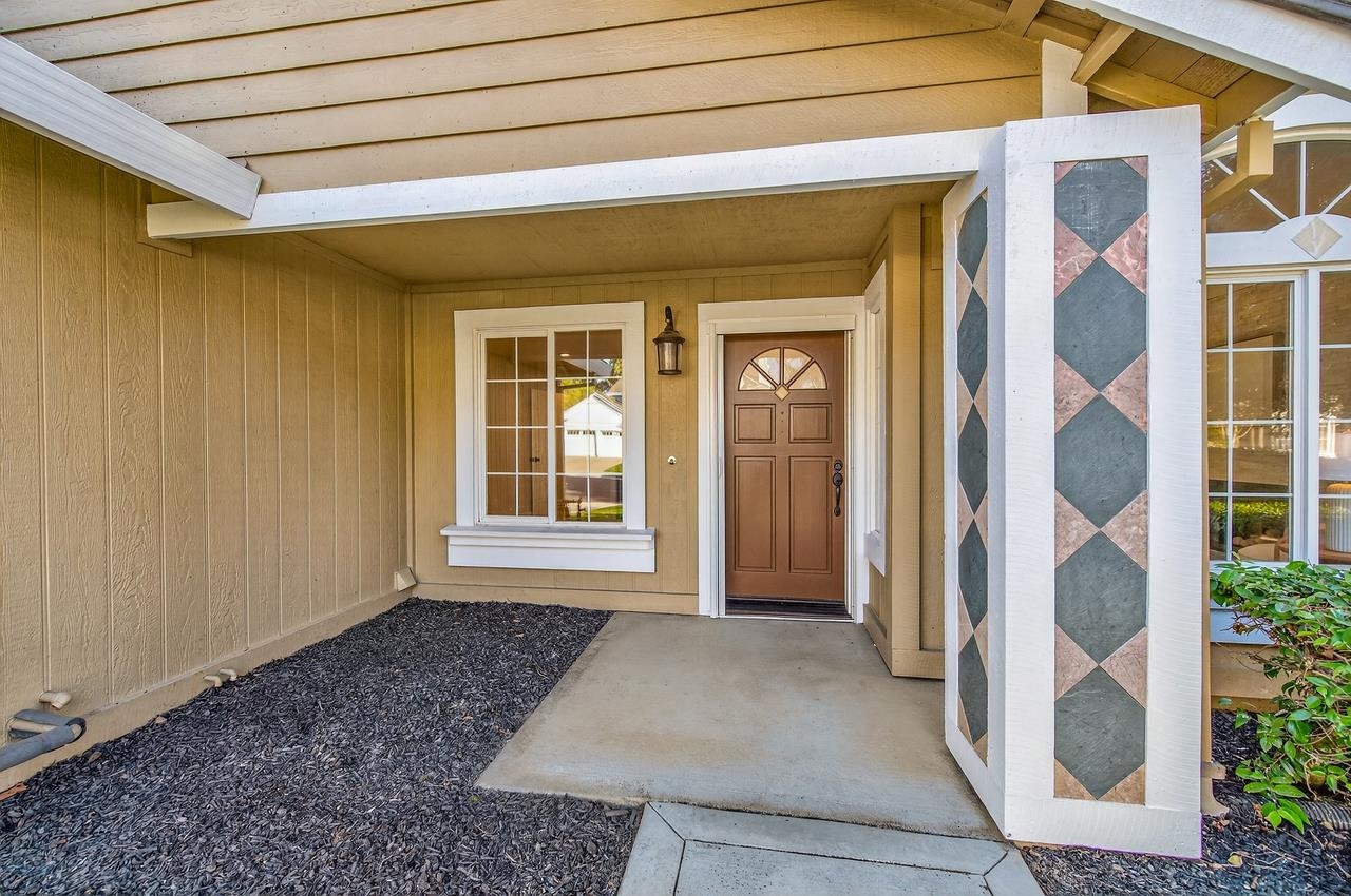 Detail Gallery Image 8 of 51 For 761 Cottonwood Ct, Livermore,  CA 94551 - 3 Beds | 2 Baths