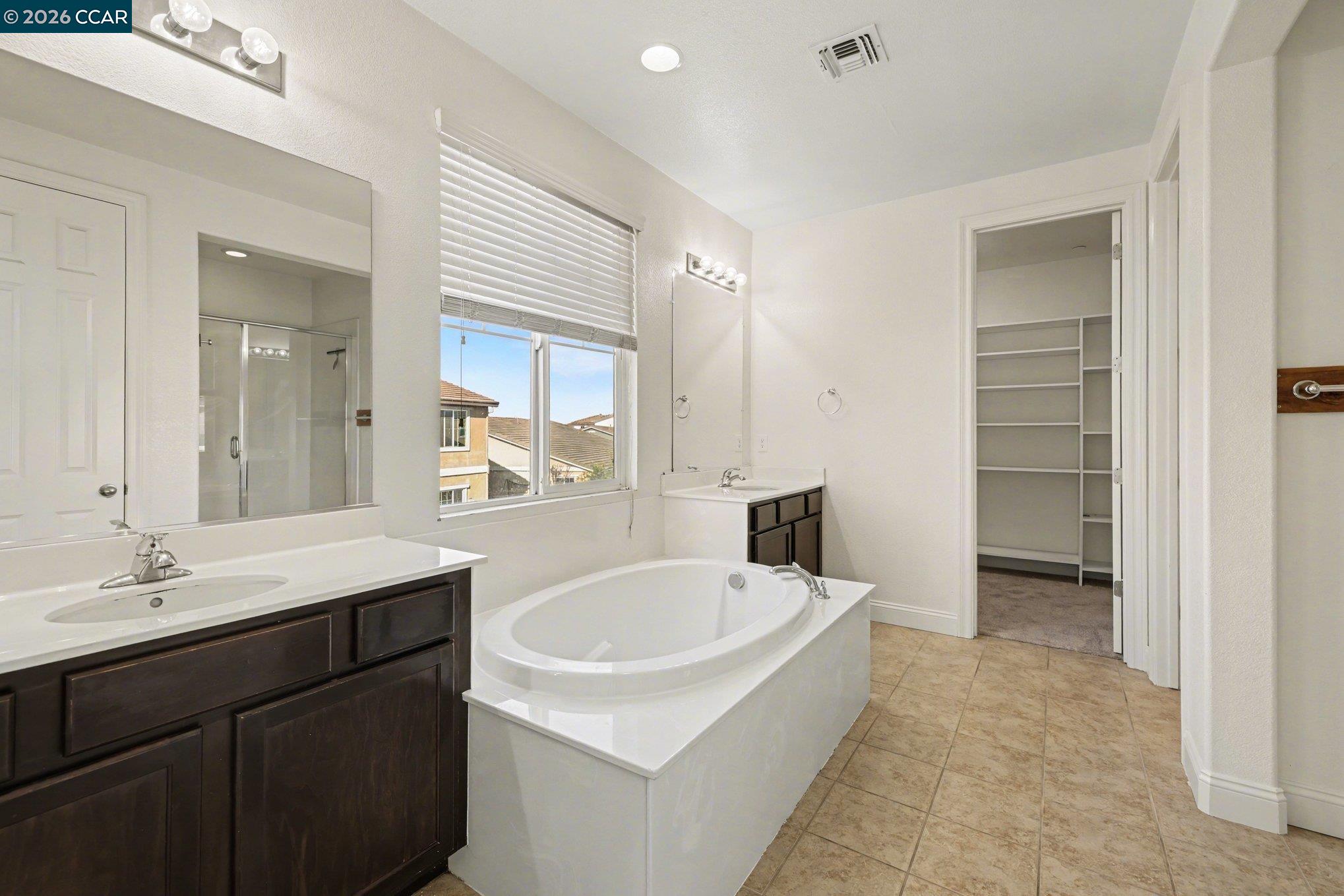 Detail Gallery Image 24 of 45 For 109 Muir Ct, Oakley,  CA 94561 - 5 Beds | 4/1 Baths