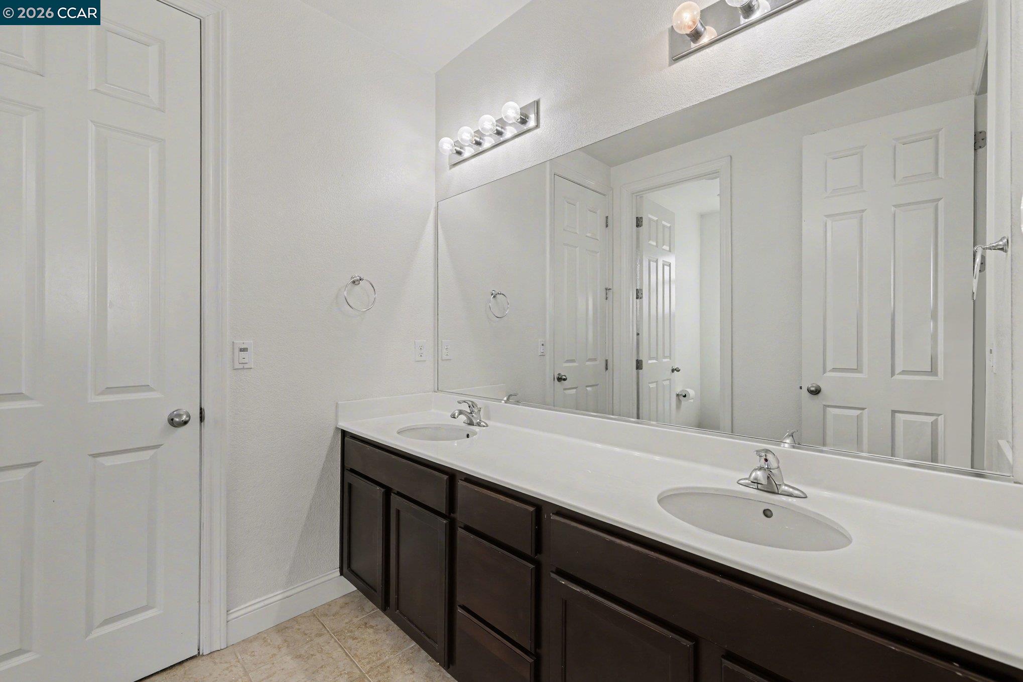 Detail Gallery Image 32 of 45 For 109 Muir Ct, Oakley,  CA 94561 - 5 Beds | 4/1 Baths