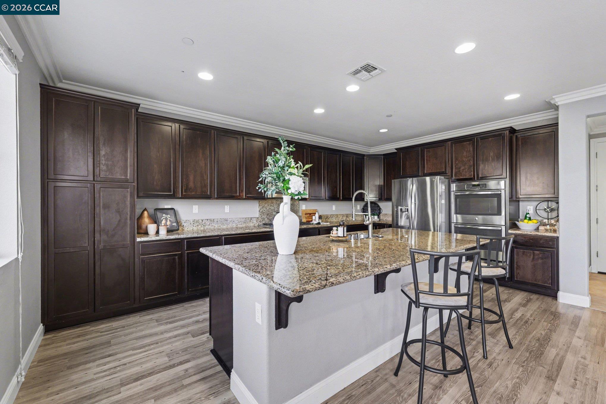 Detail Gallery Image 8 of 45 For 109 Muir Ct, Oakley,  CA 94561 - 5 Beds | 4/1 Baths