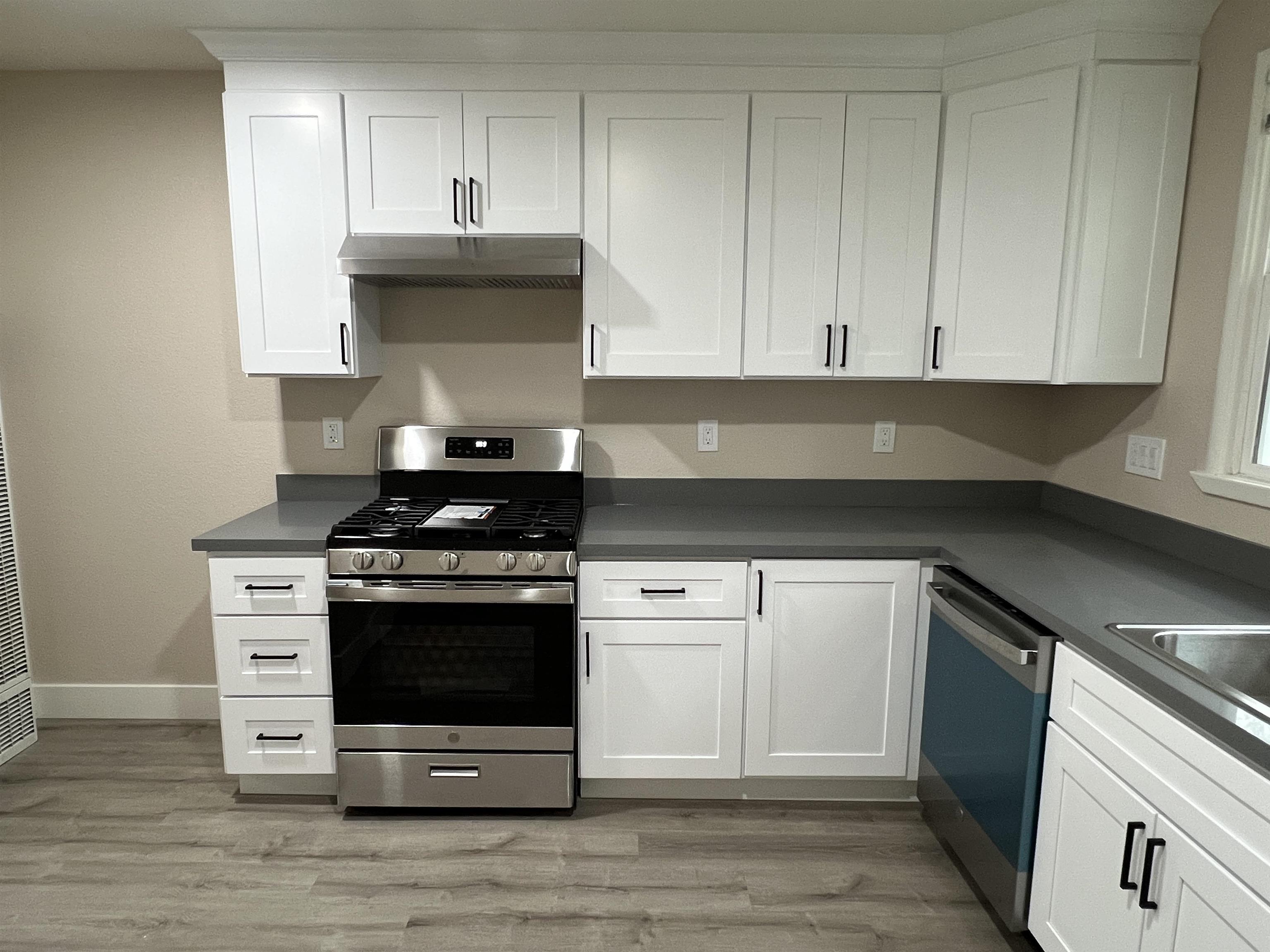 Front Image Thumbnail for EB41124154