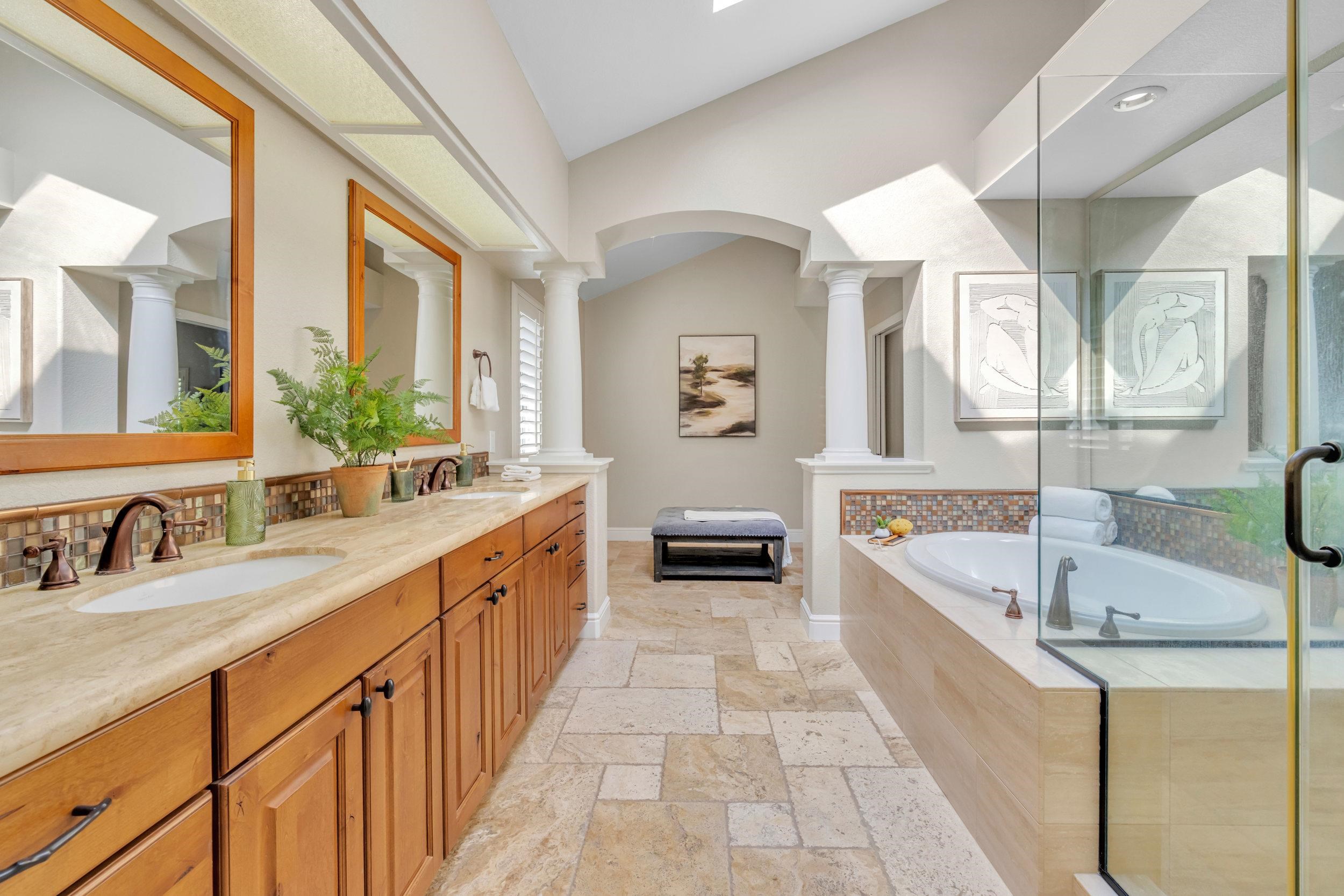 Detail Gallery Image 23 of 33 For 650 Sun Tree Ct, Danville,  CA 94506 - 4 Beds | 3 Baths