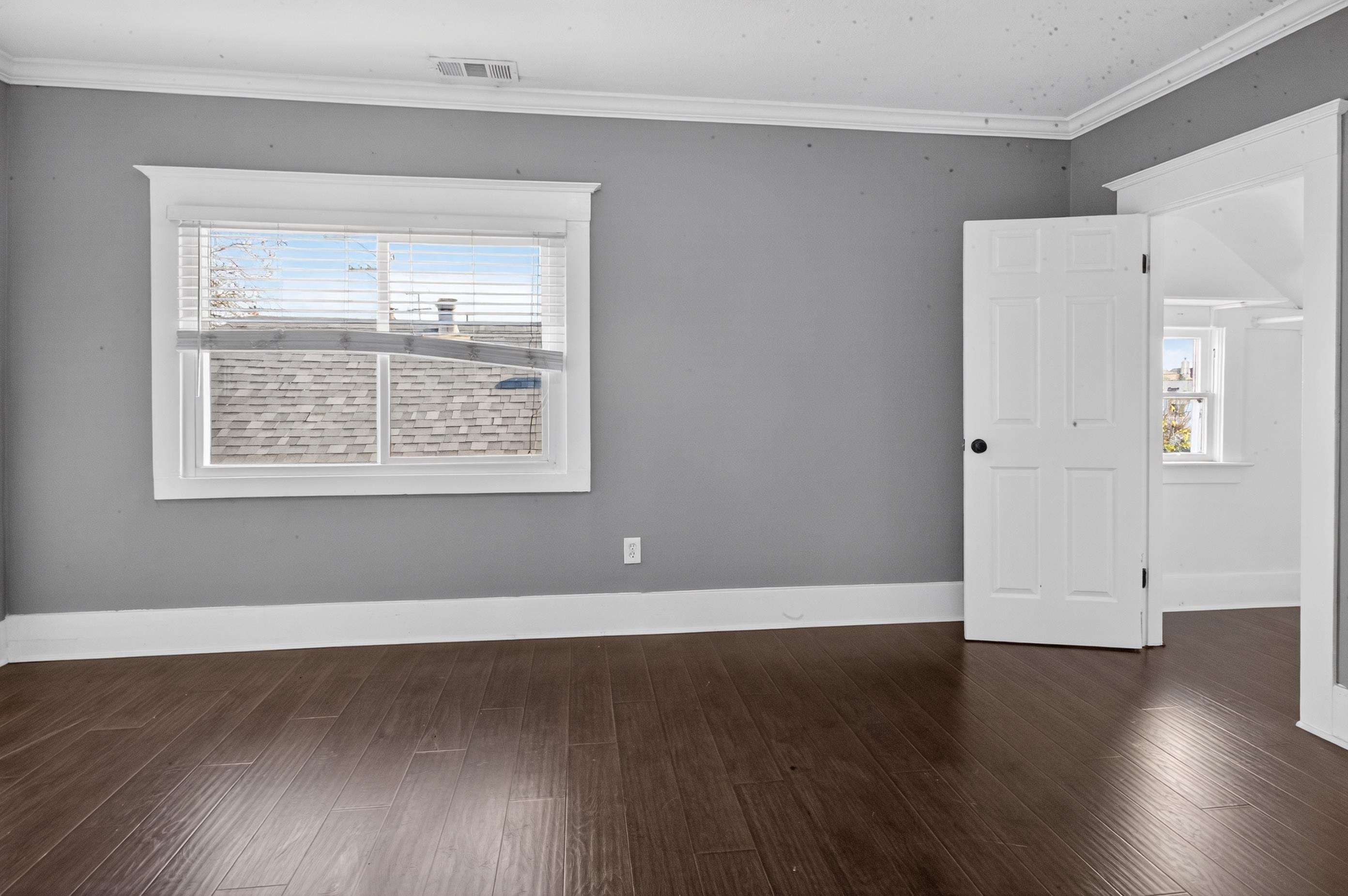 Detail Gallery Image 11 of 32 For 210 Chanslor Ave, Richmond,  CA 94801 - 4 Beds | 2 Baths