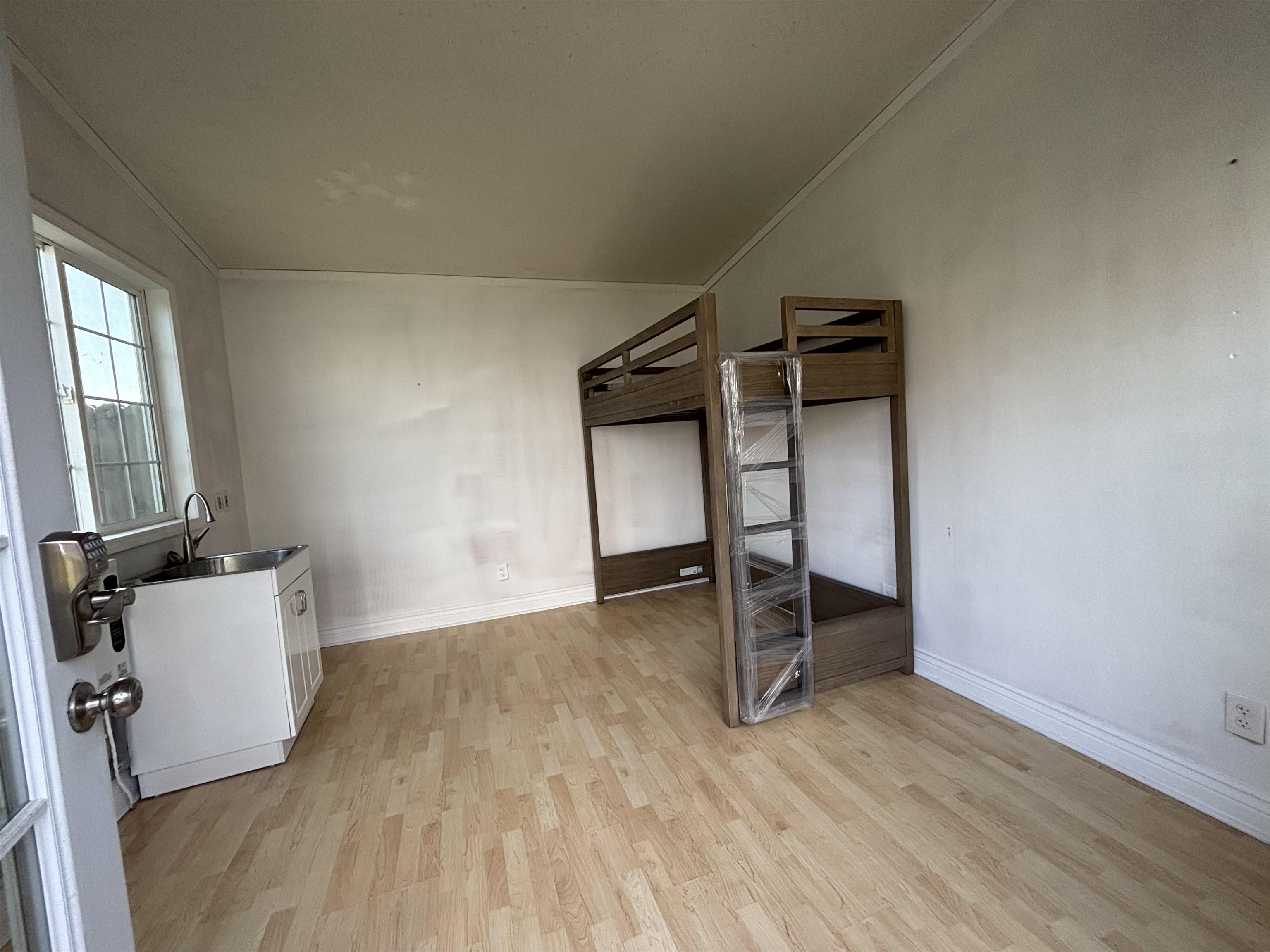 Detail Gallery Image 15 of 32 For 210 Chanslor Ave, Richmond,  CA 94801 - 4 Beds | 2 Baths