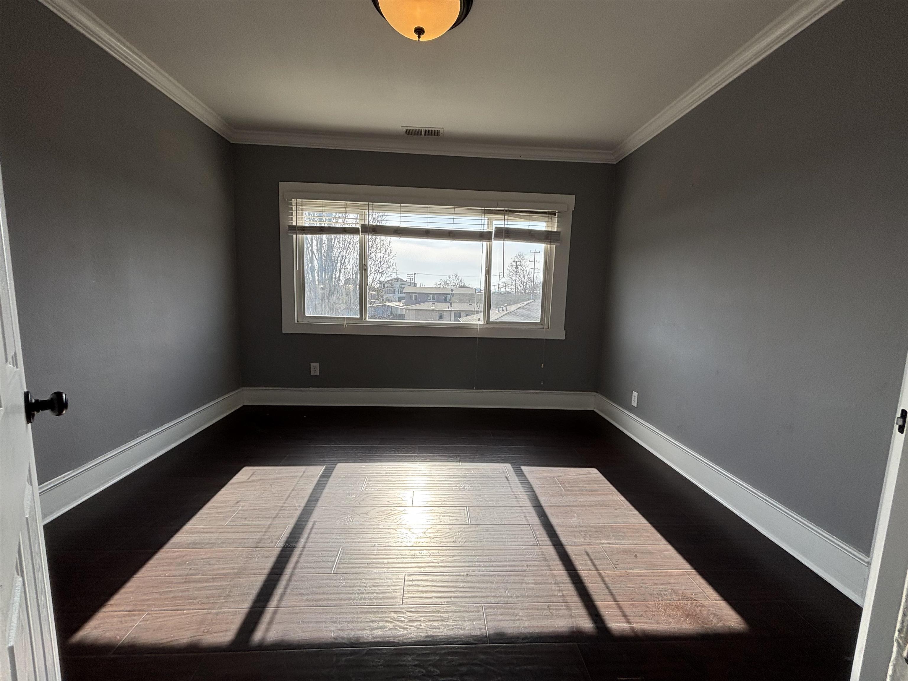 Detail Gallery Image 18 of 32 For 210 Chanslor Ave, Richmond,  CA 94801 - 4 Beds | 2 Baths