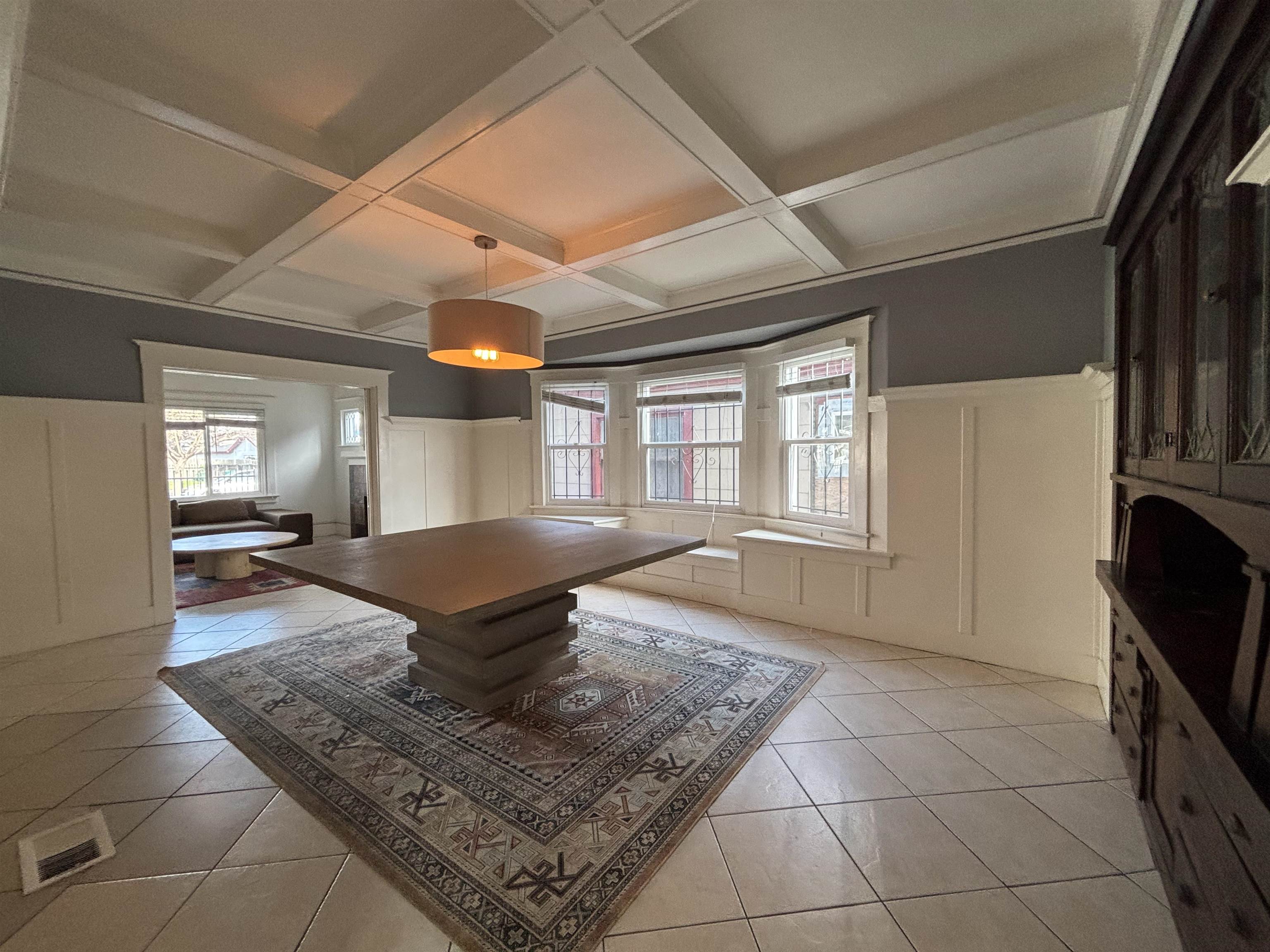 Detail Gallery Image 19 of 32 For 210 Chanslor Ave, Richmond,  CA 94801 - 4 Beds | 2 Baths