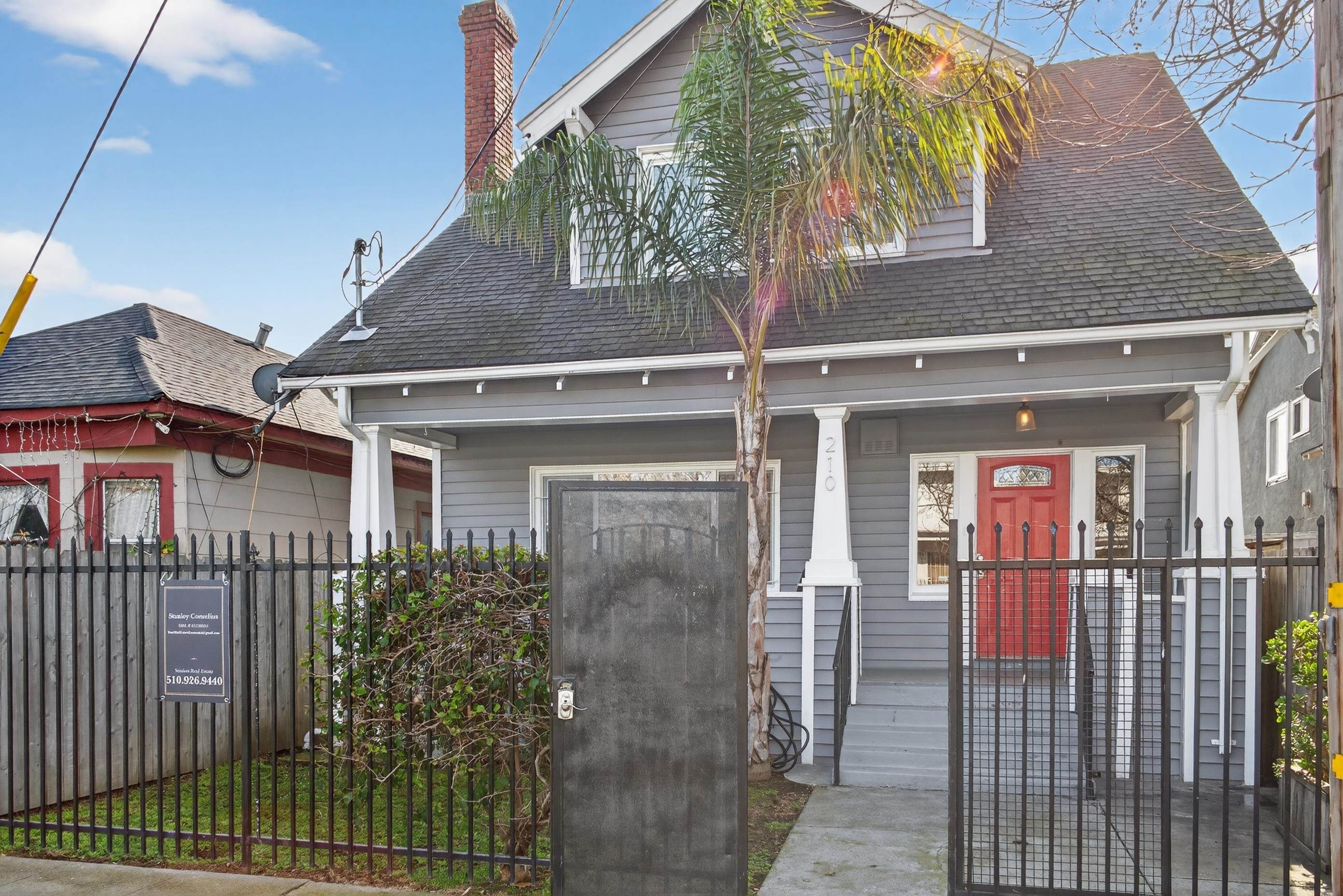 Detail Gallery Image 4 of 32 For 210 Chanslor Ave, Richmond,  CA 94801 - 4 Beds | 2 Baths