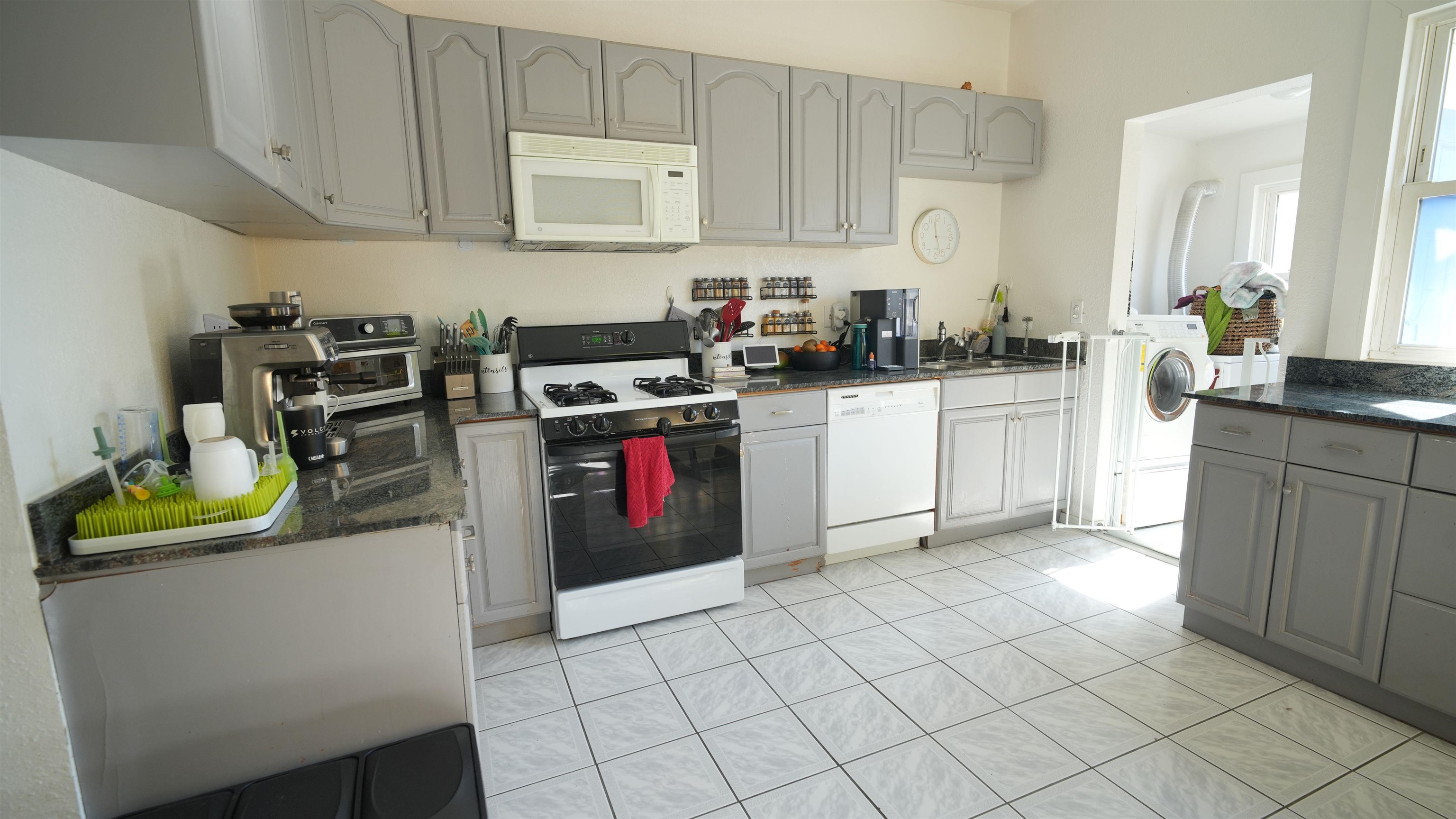 Detail Gallery Image 10 of 13 For 2843-2845 Geary Blvd, San Francisco,  CA 94118 - – Beds | – Baths