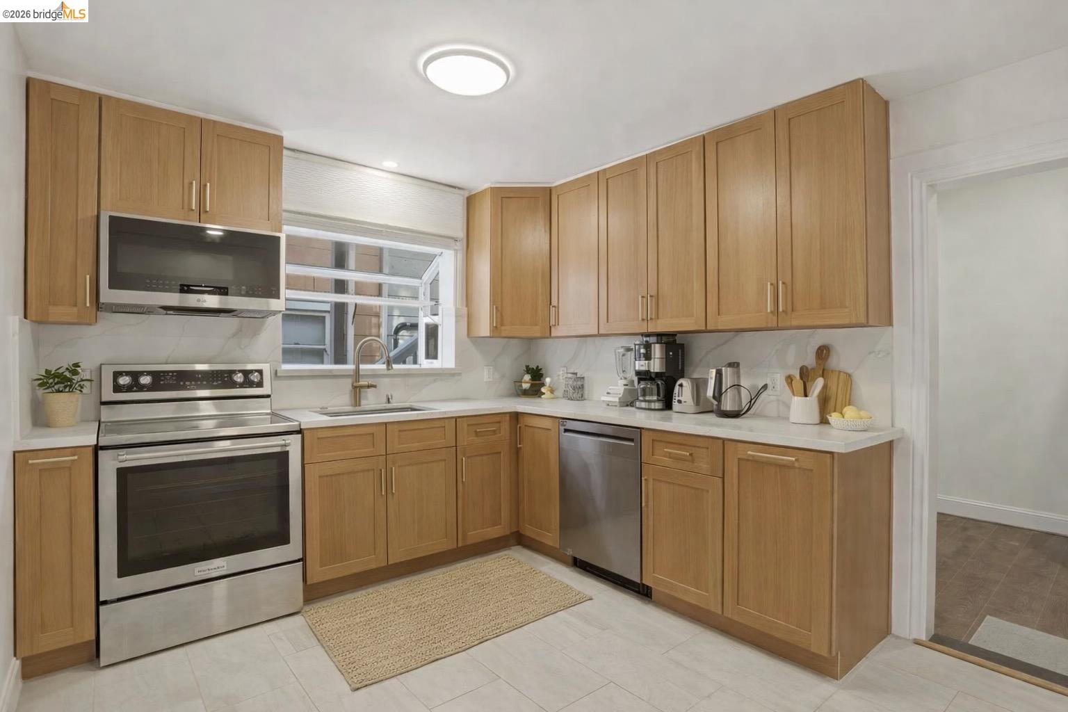 Detail Gallery Image 14 of 53 For 3114 California St, Berkeley,  CA 94703 - – Beds | – Baths