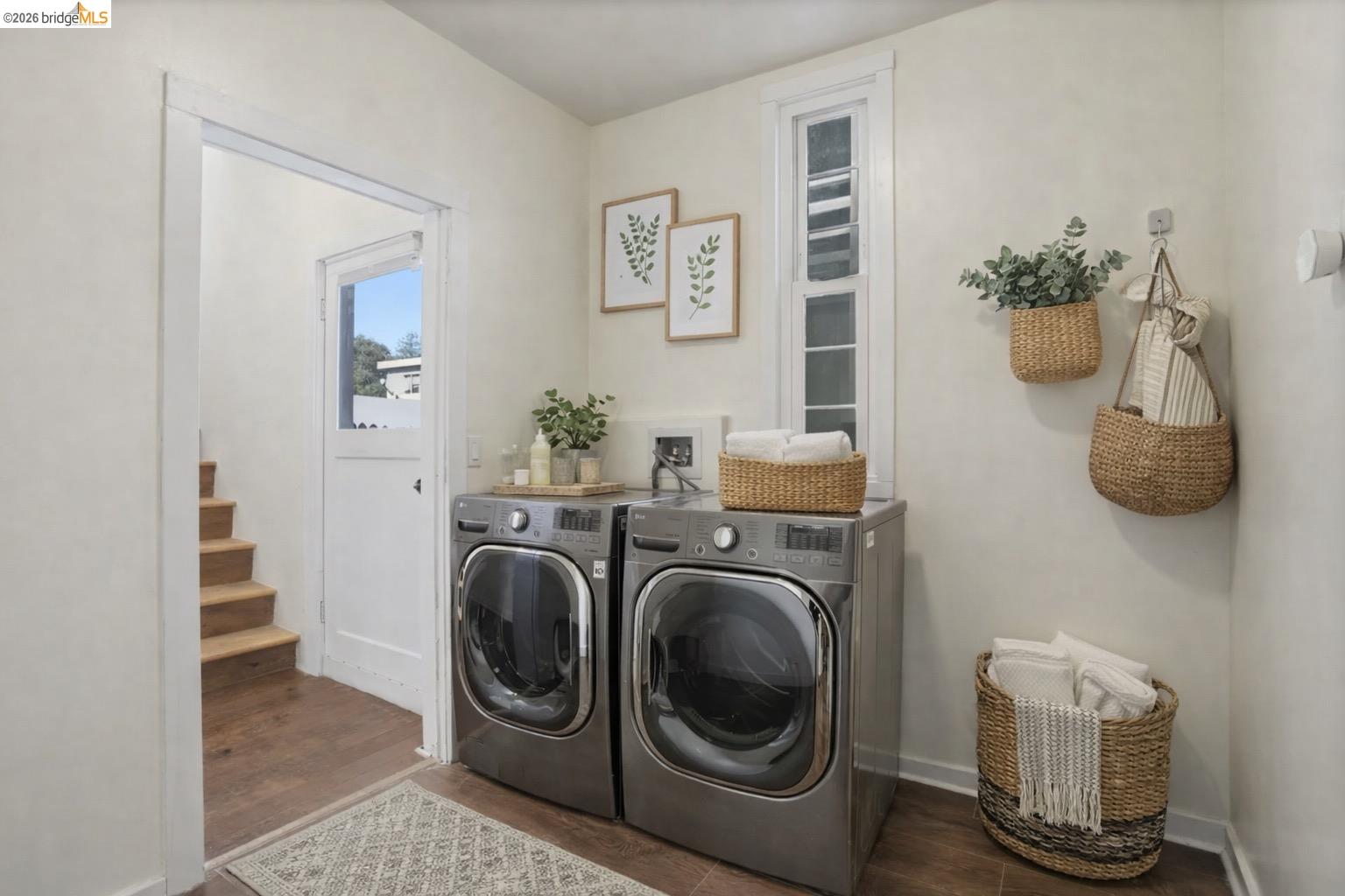 Detail Gallery Image 19 of 51 For 3114 California, Berkeley,  CA 94703 - 7 Beds | 4 Baths